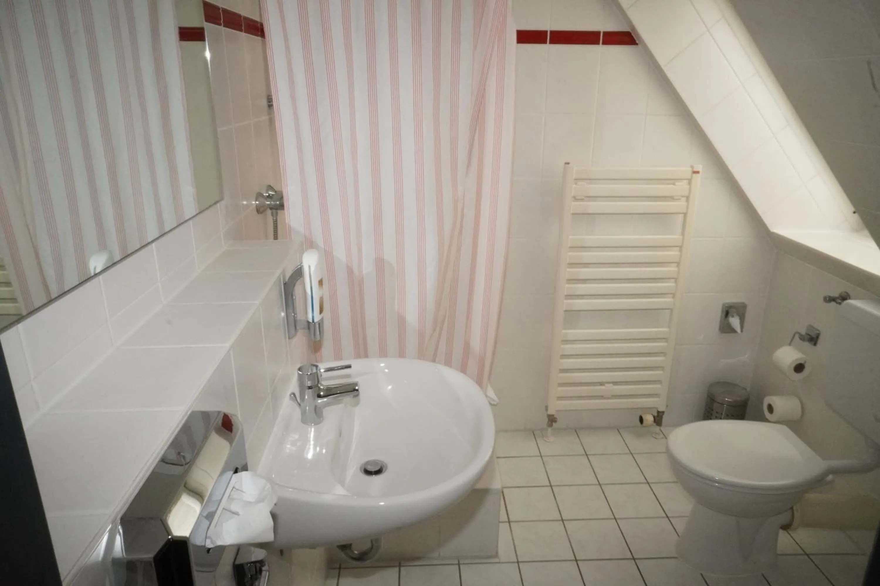 Toilet in Hotel Birkenwerder