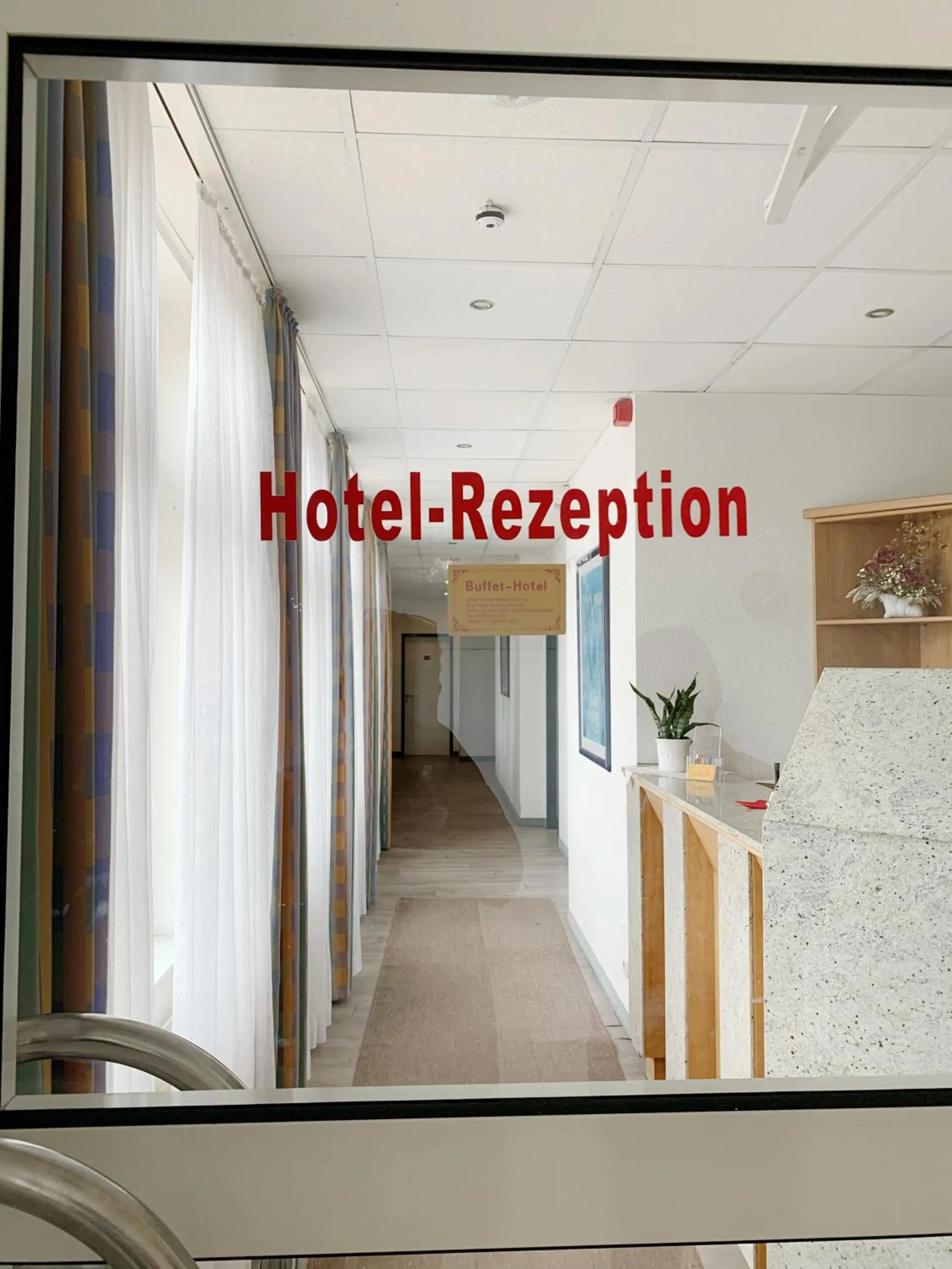Lobby or reception in Hotel Birkenwerder