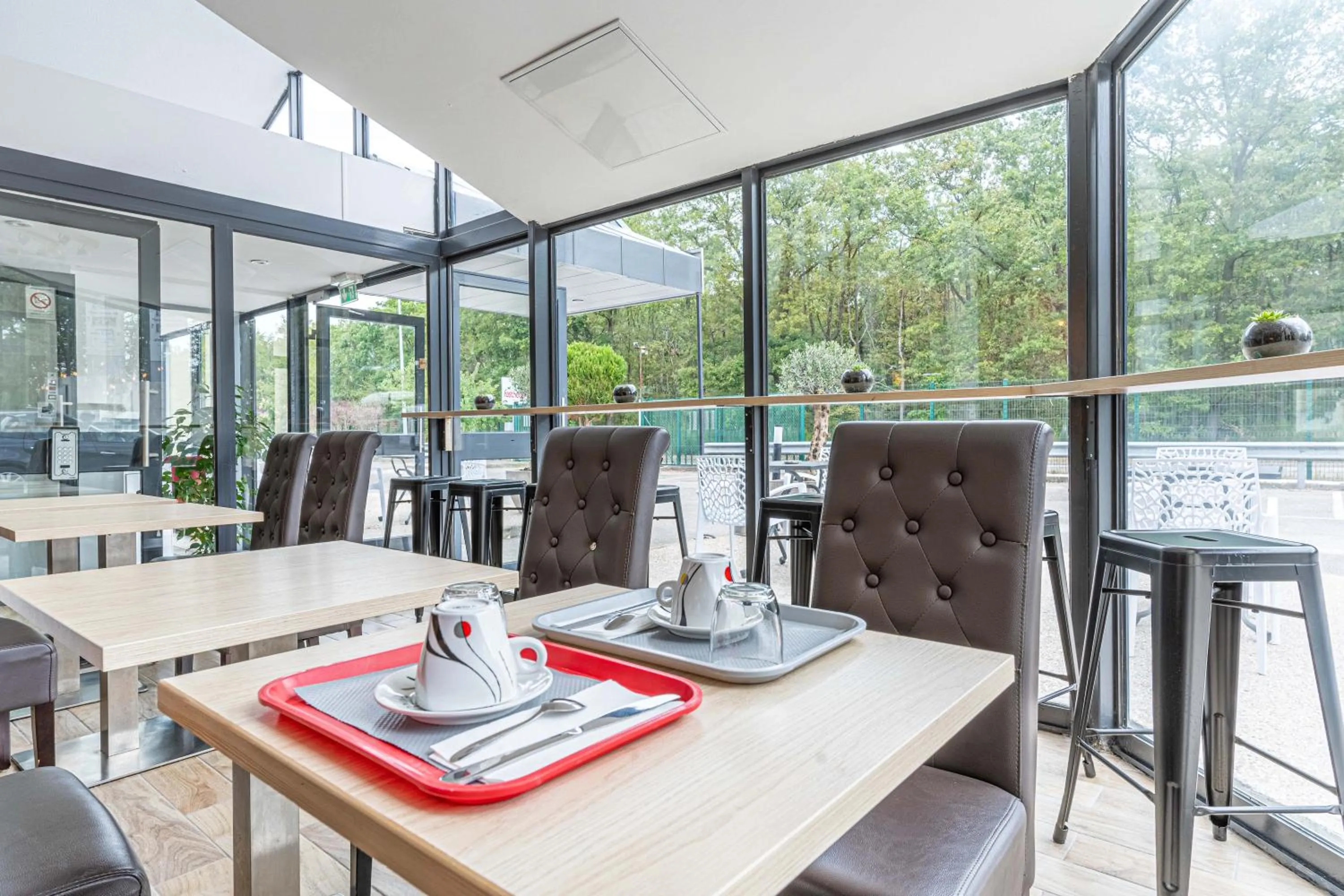 Breakfast in Fasthotel Cleon Rouen Sud