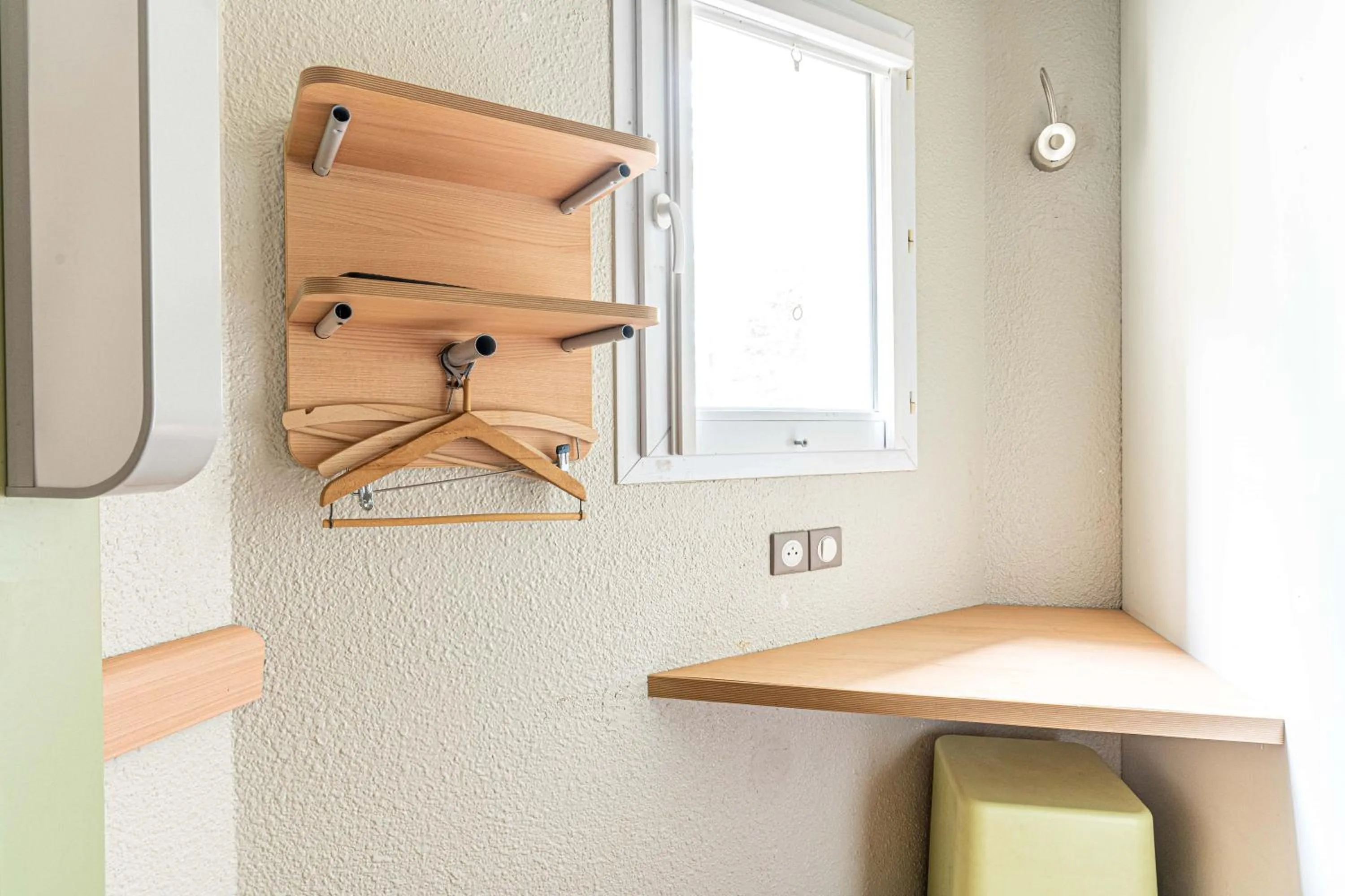 Bedroom in Fasthotel Cleon Rouen Sud