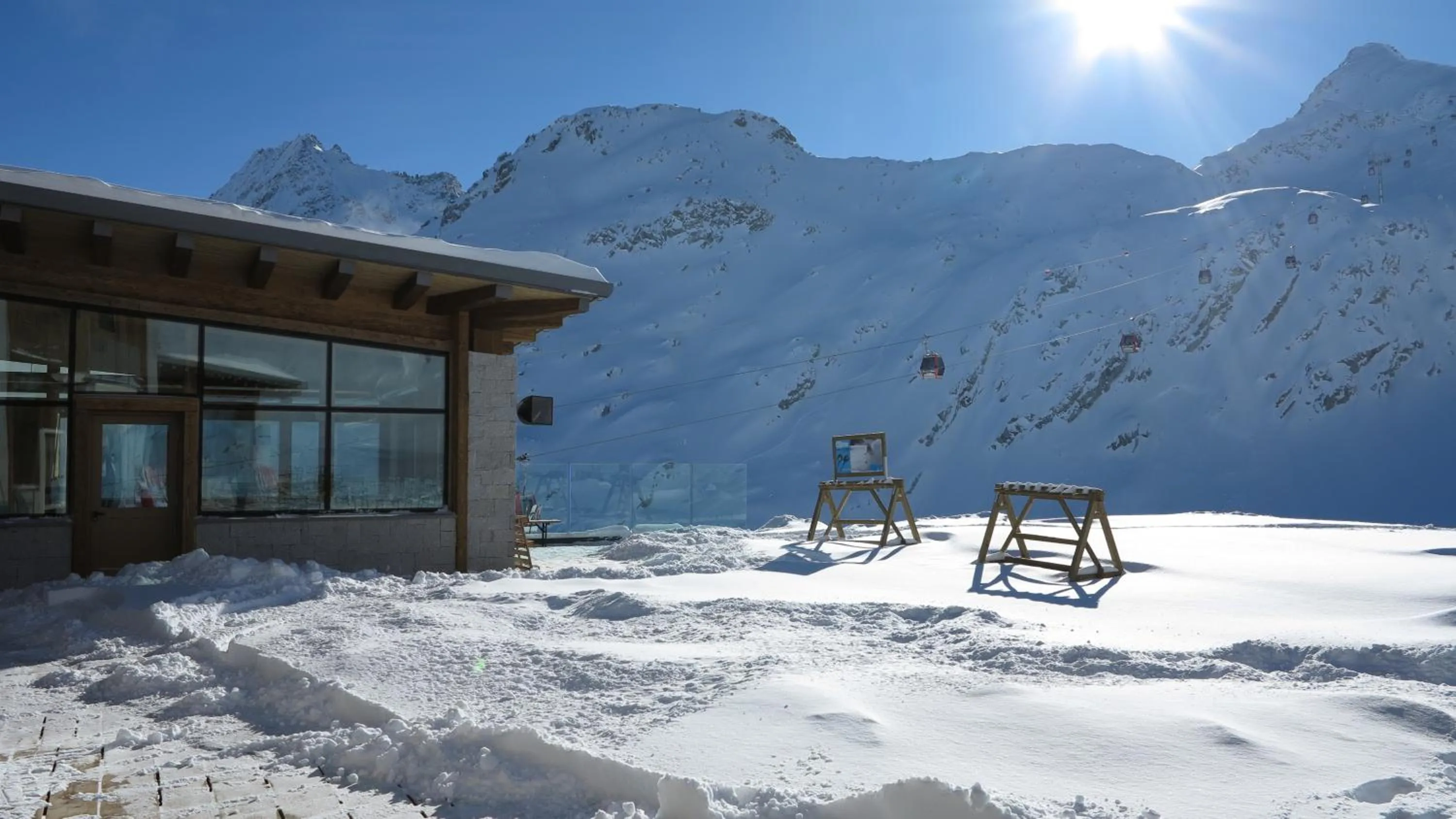 Winter in CAPANNA PRESENA