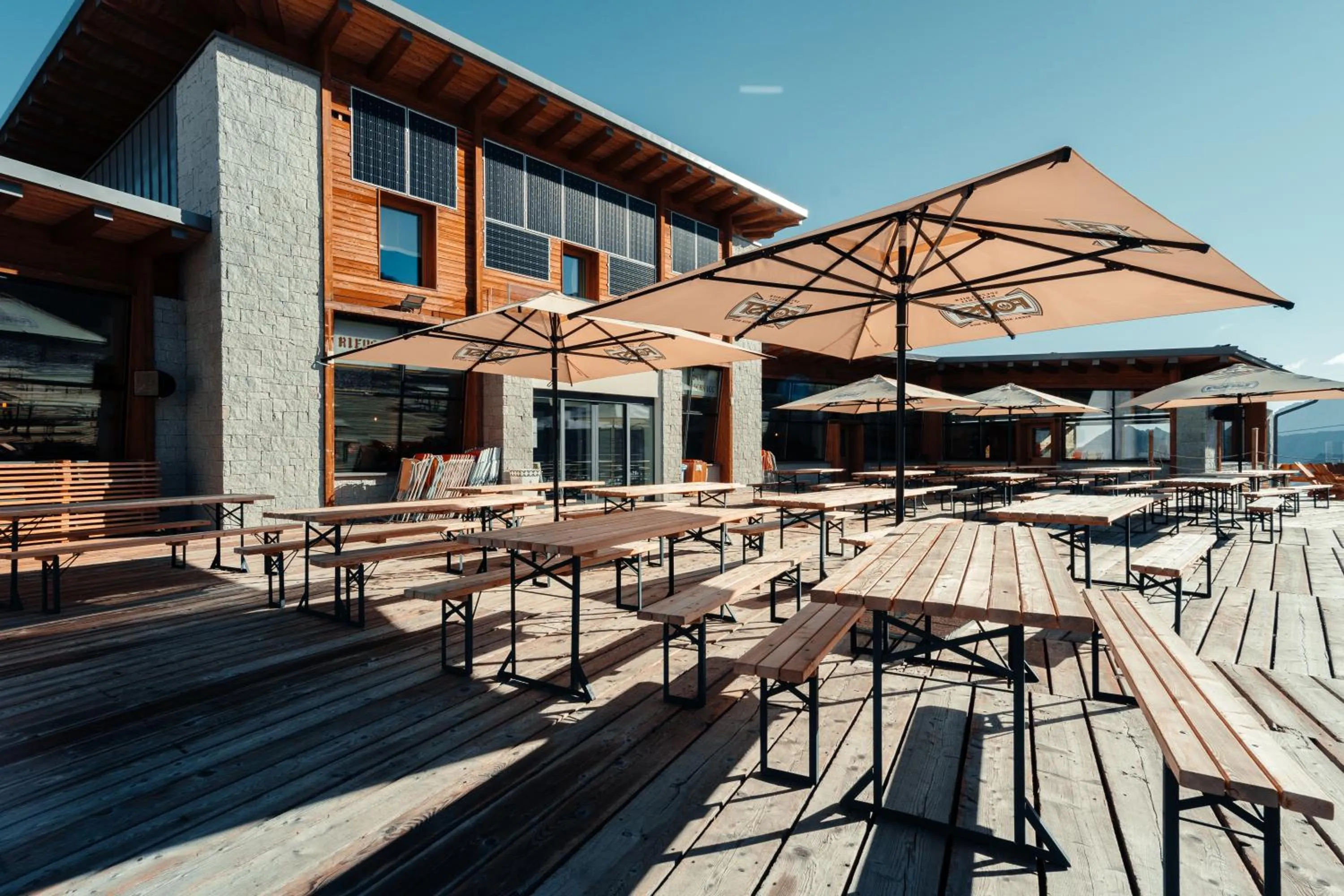 Restaurant/places to eat in CAPANNA PRESENA