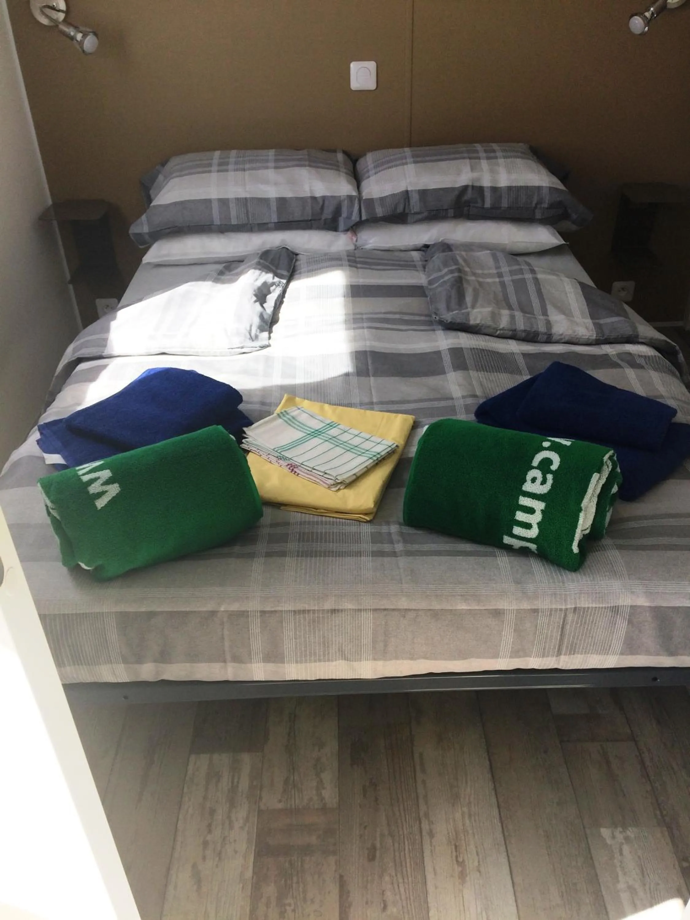 Bed in Mobile Homes by KelAir at Camping Domaine des Ormes