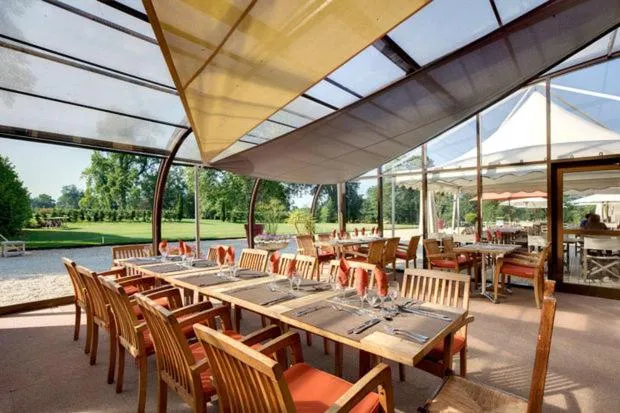 Restaurant/places to eat in Mobile Homes by KelAir at Camping Domaine des Ormes