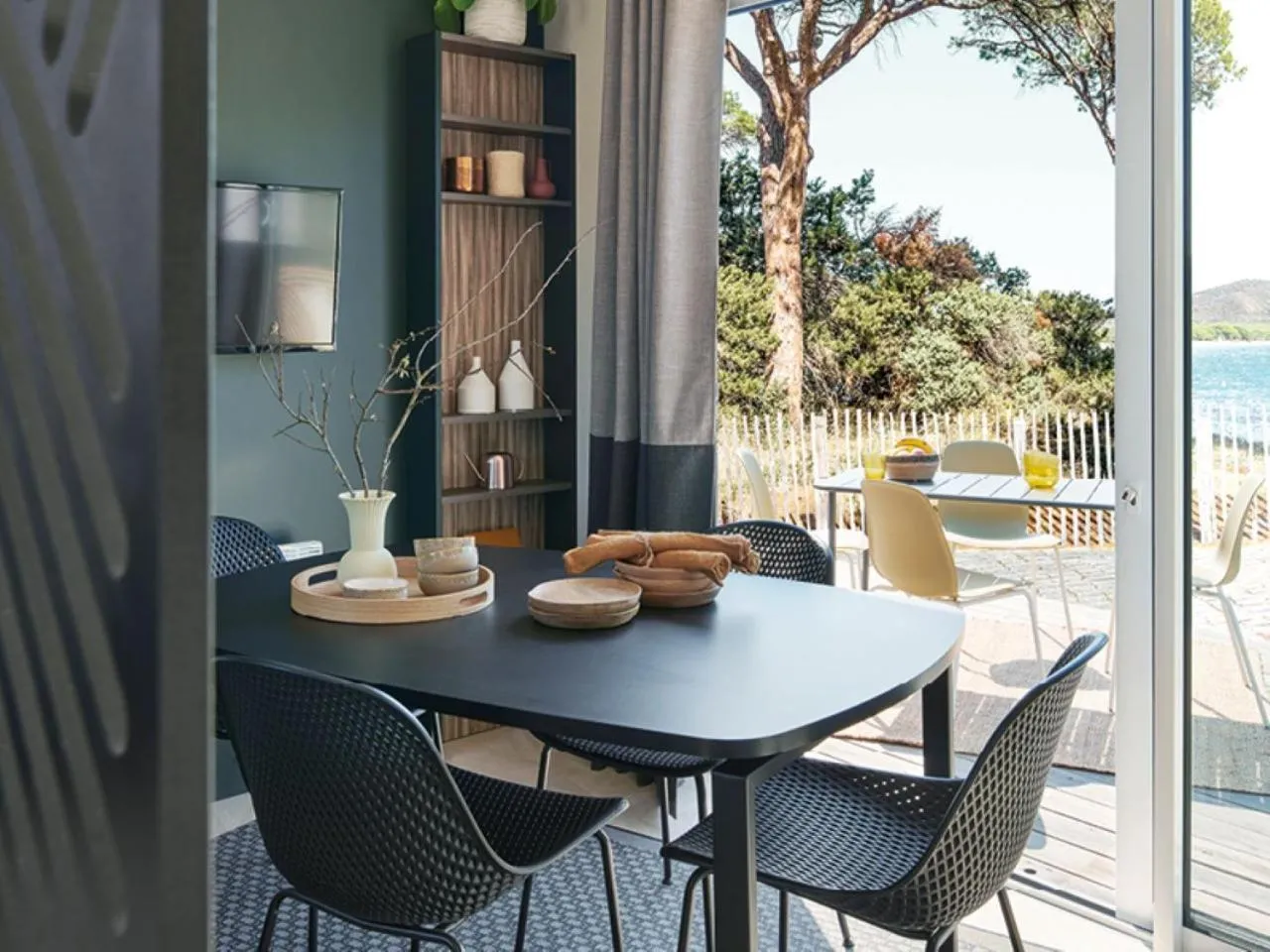 Dining area in Mobile Homes by KelAir at Camping Domaine des Ormes