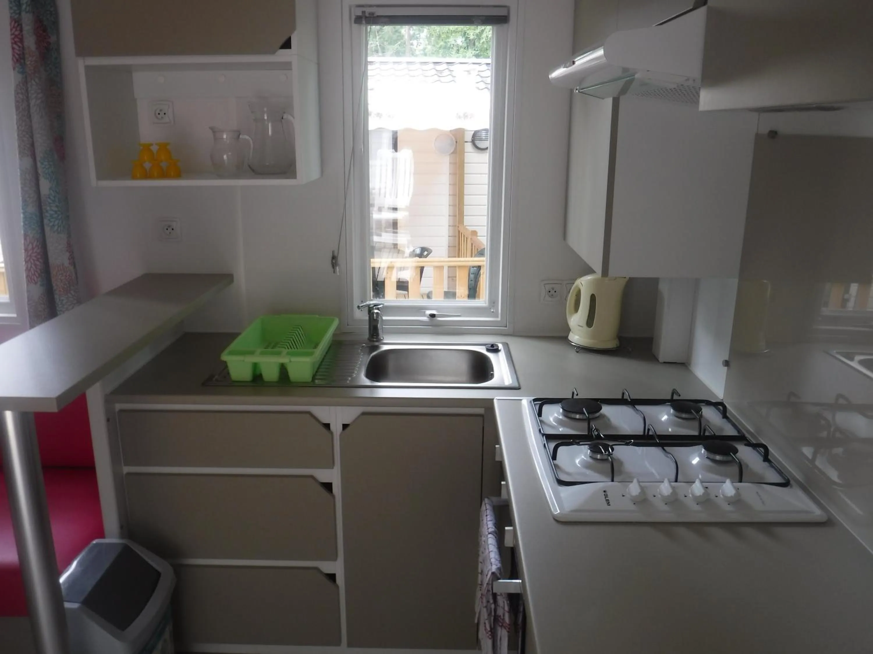 Kitchen or kitchenette in Mobile Homes by KelAir at Camping Domaine des Ormes