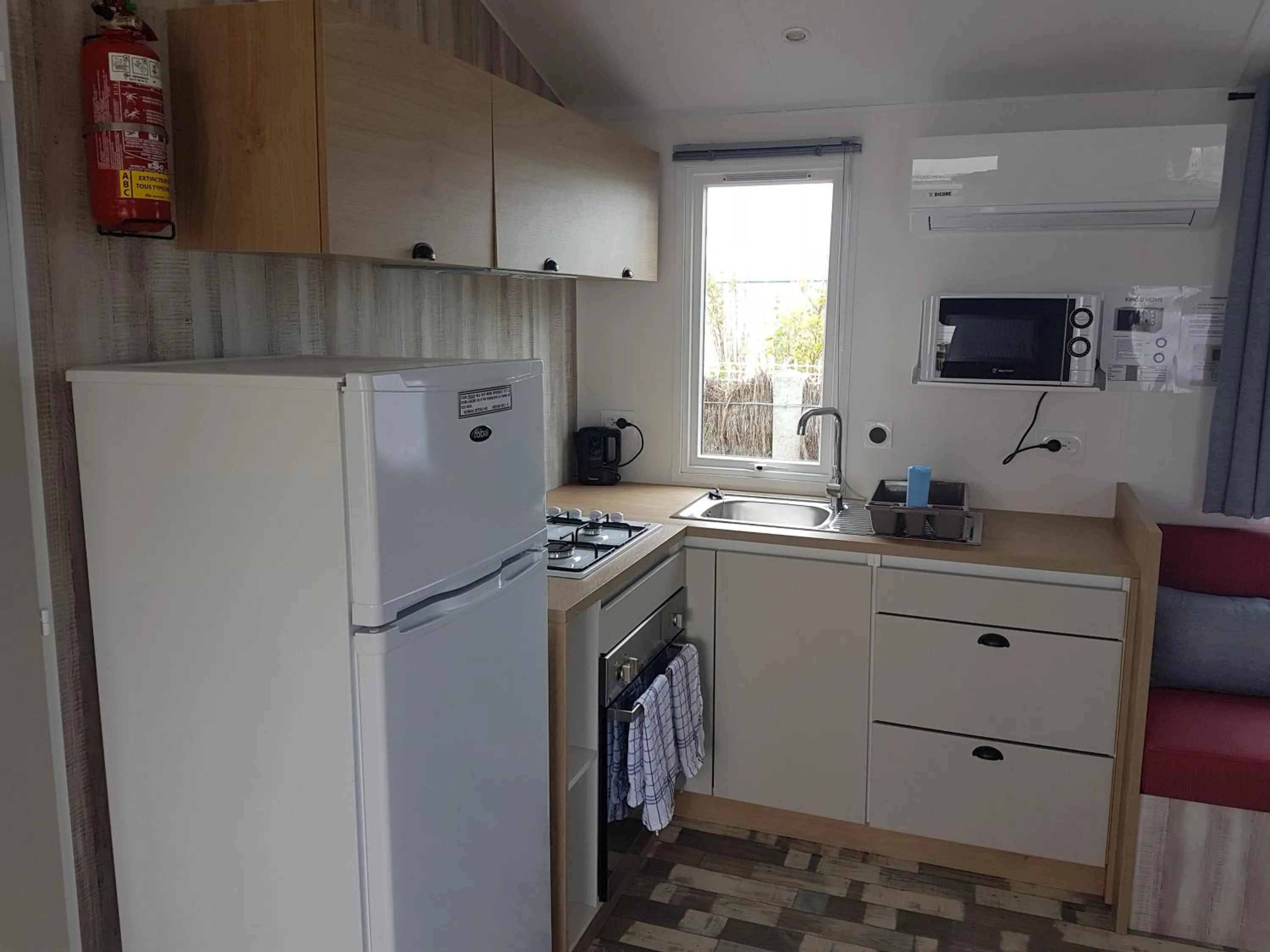 Kitchen or kitchenette in Mobile Homes by KelAir at Camping Domaine des Ormes