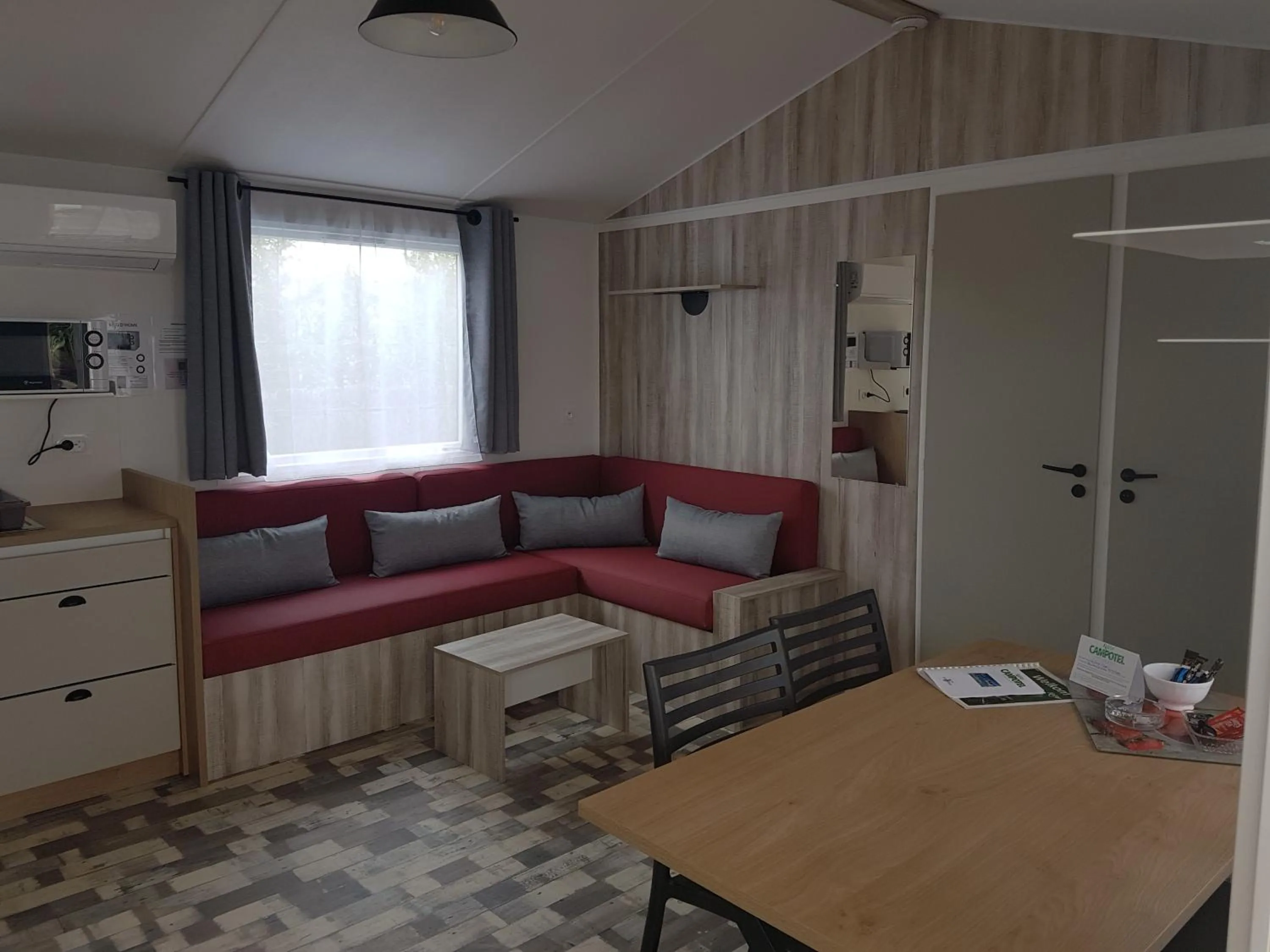 Kitchen or kitchenette in Mobile Homes by KelAir at Camping Domaine des Ormes