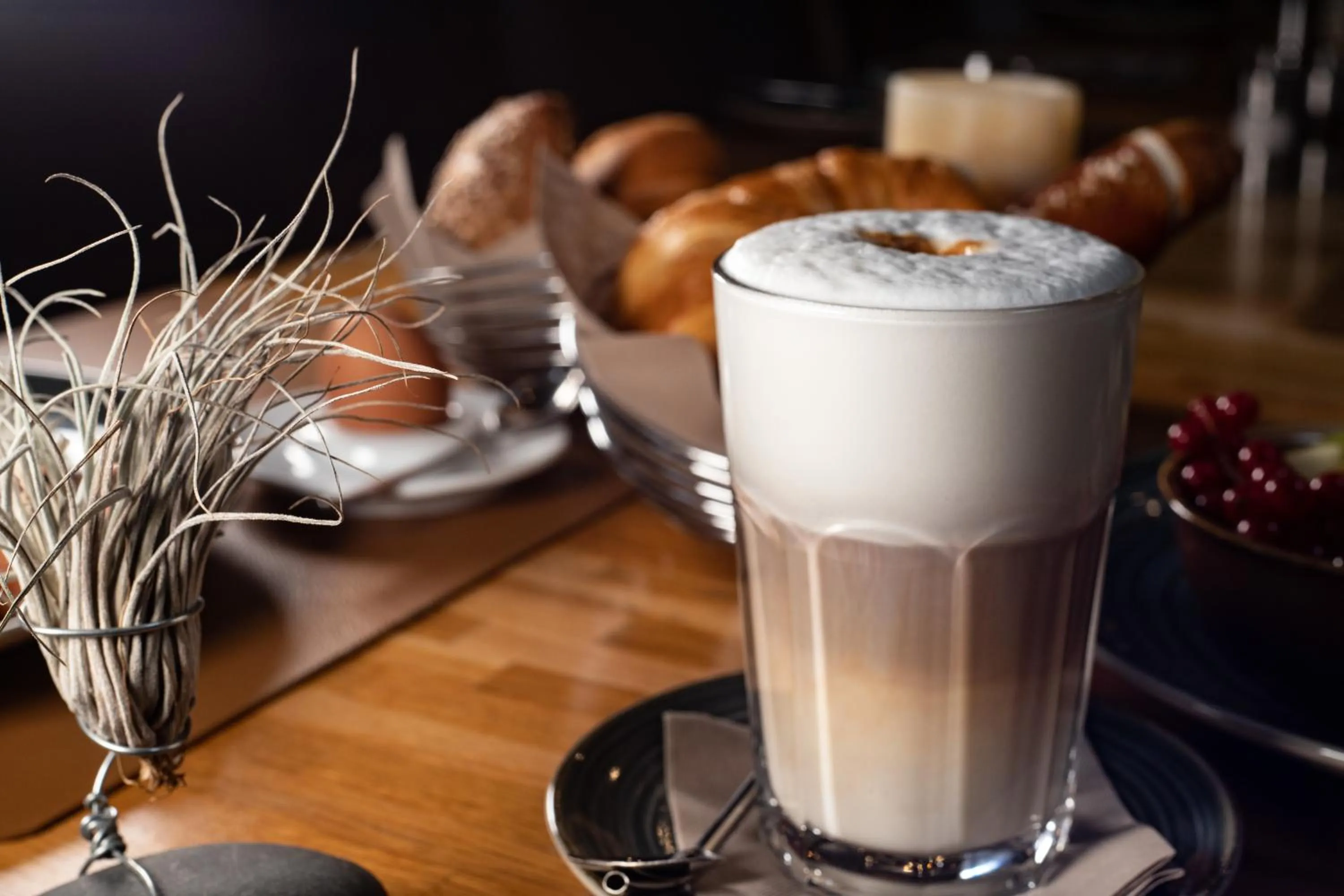 Breakfast in cantera by Wiegand