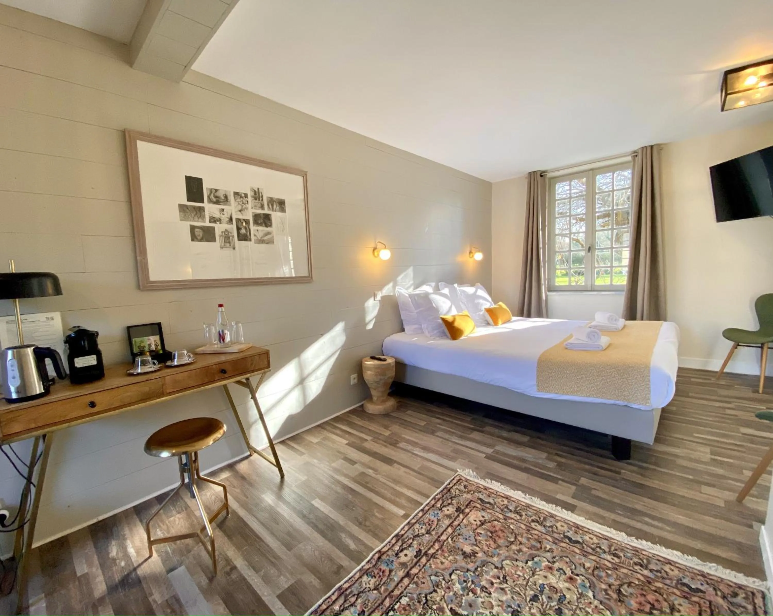 Photo of the whole room, Bed in Domaine Utah Beach - Le Grand Hard