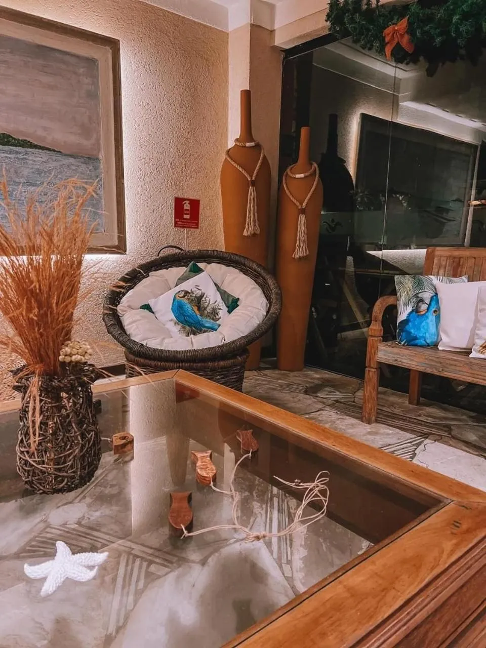 Decorative detail in Pier Beach Club