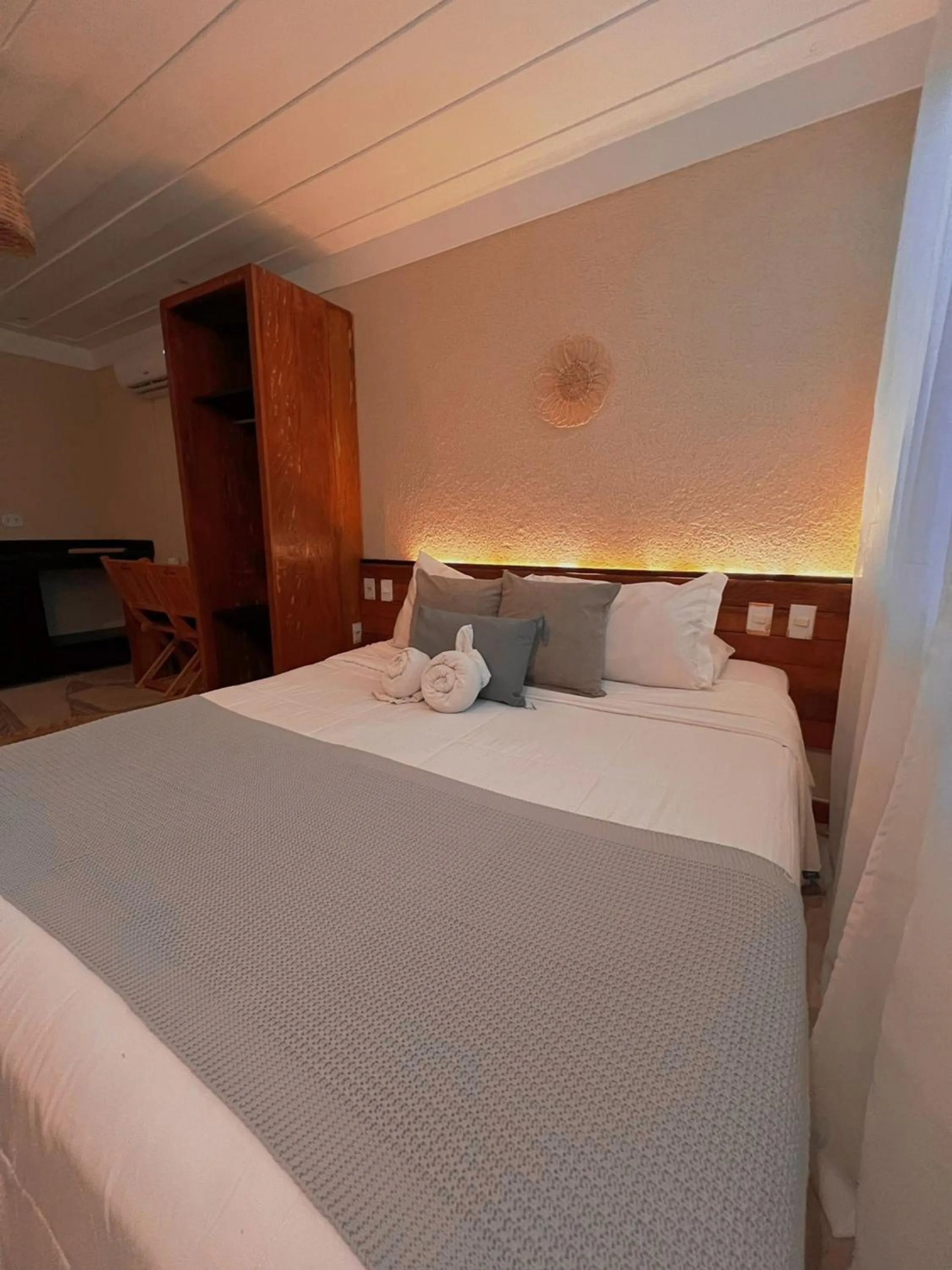 Bed in Pier Beach Club