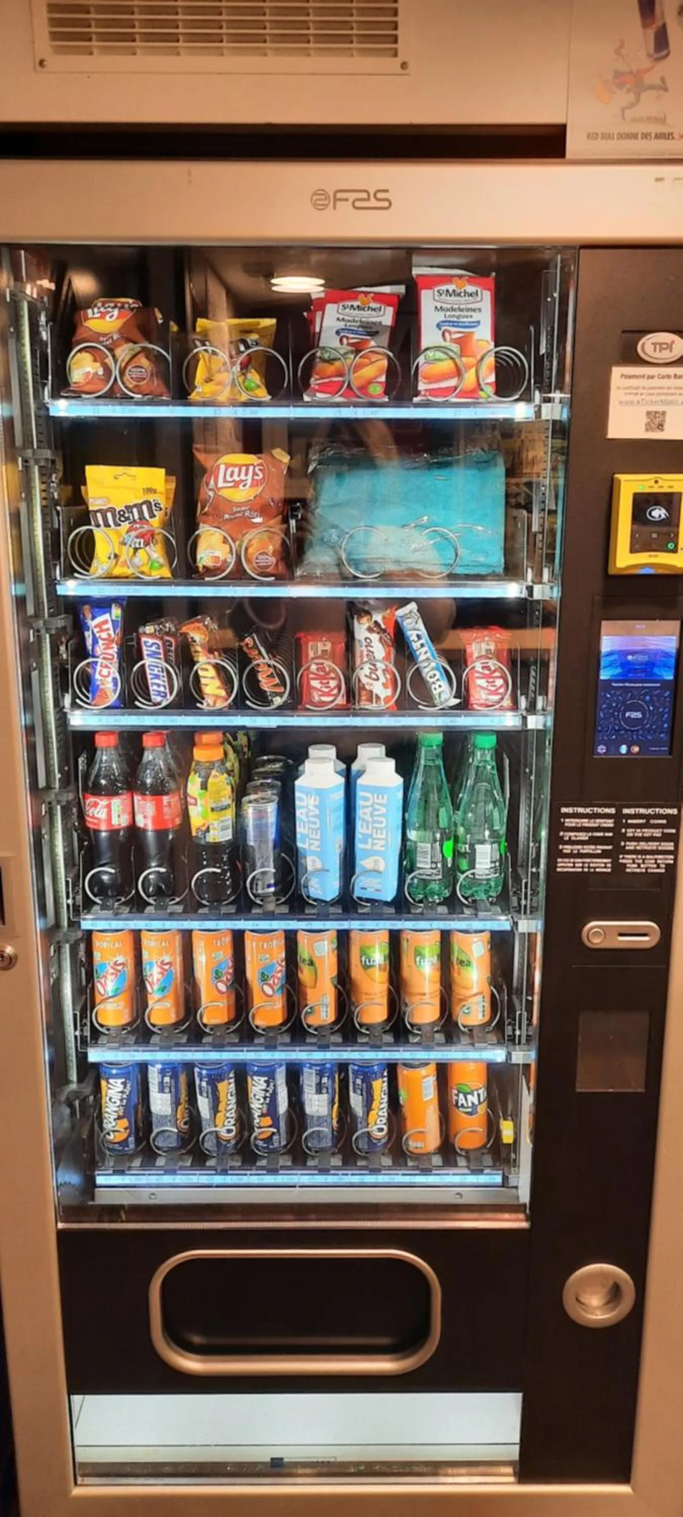 vending machine in hotelF1 Compiègne