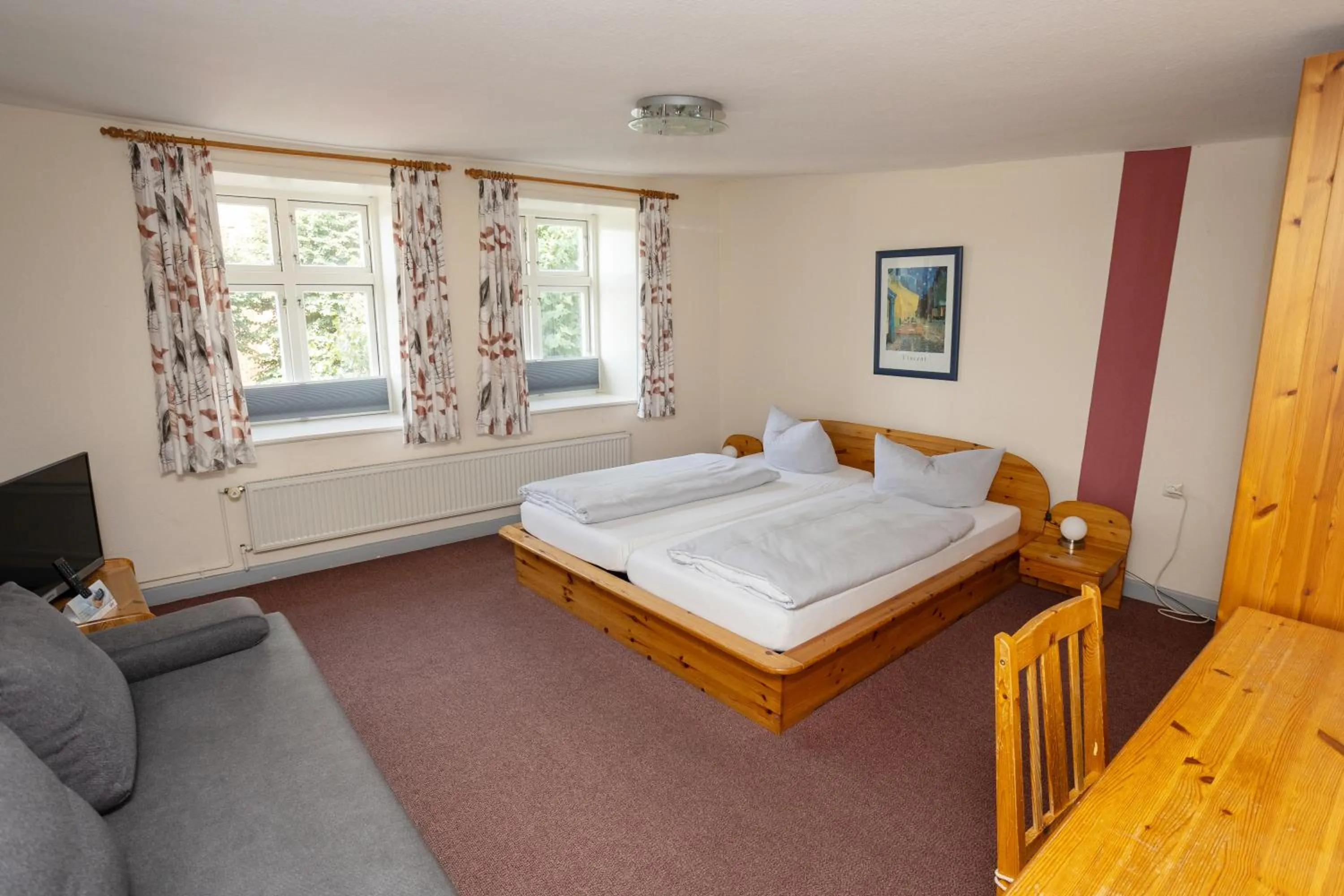 Bed in Hotel Zur Linde