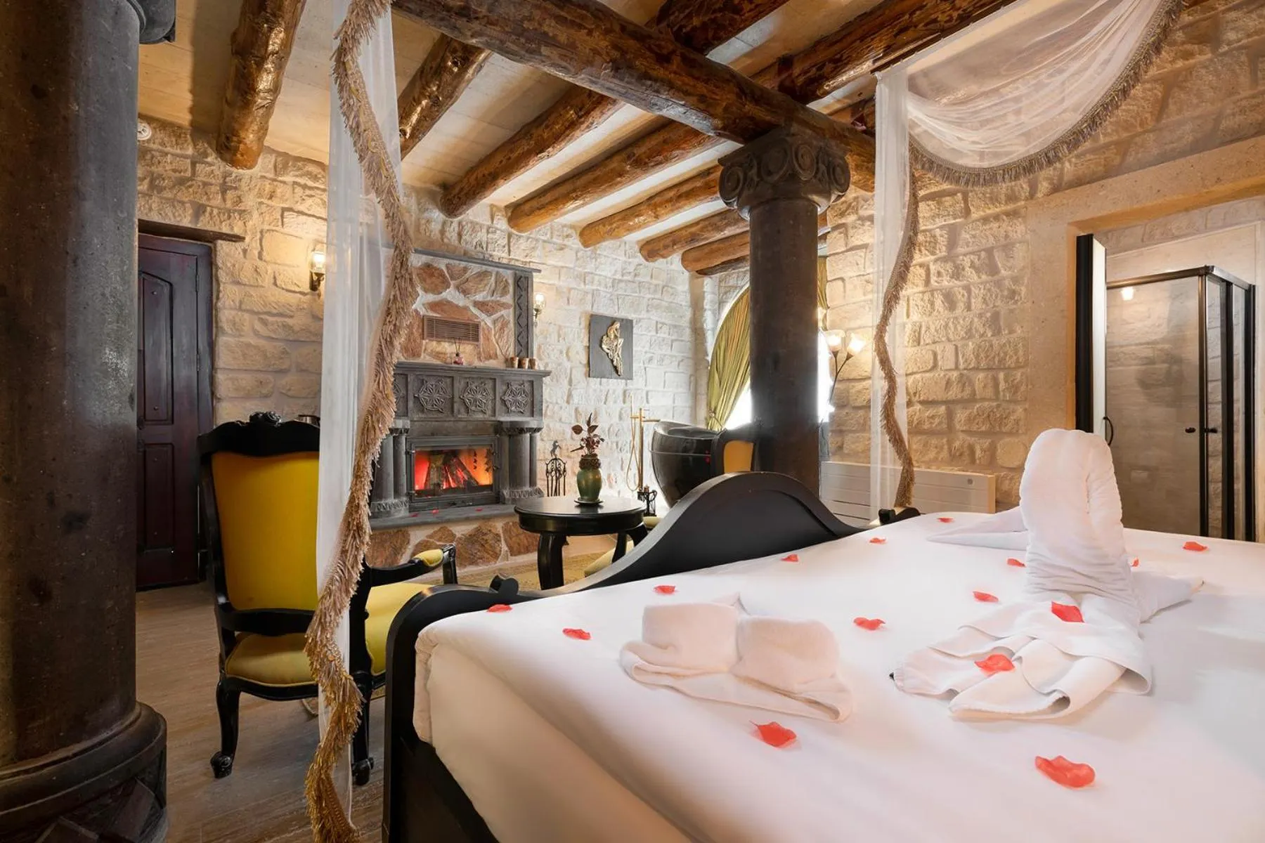 Seating area, Bed in Elysion Cave Suites