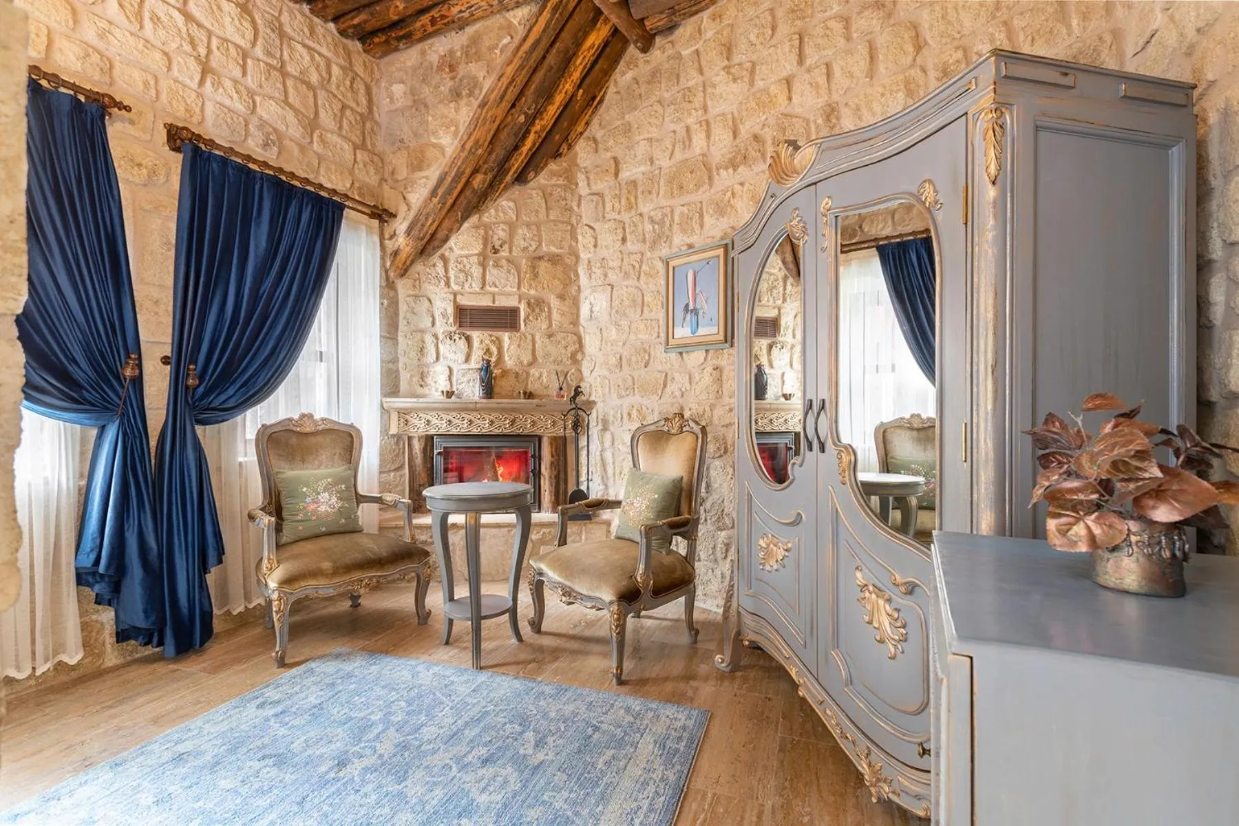 Living room in Elysion Cave Suites