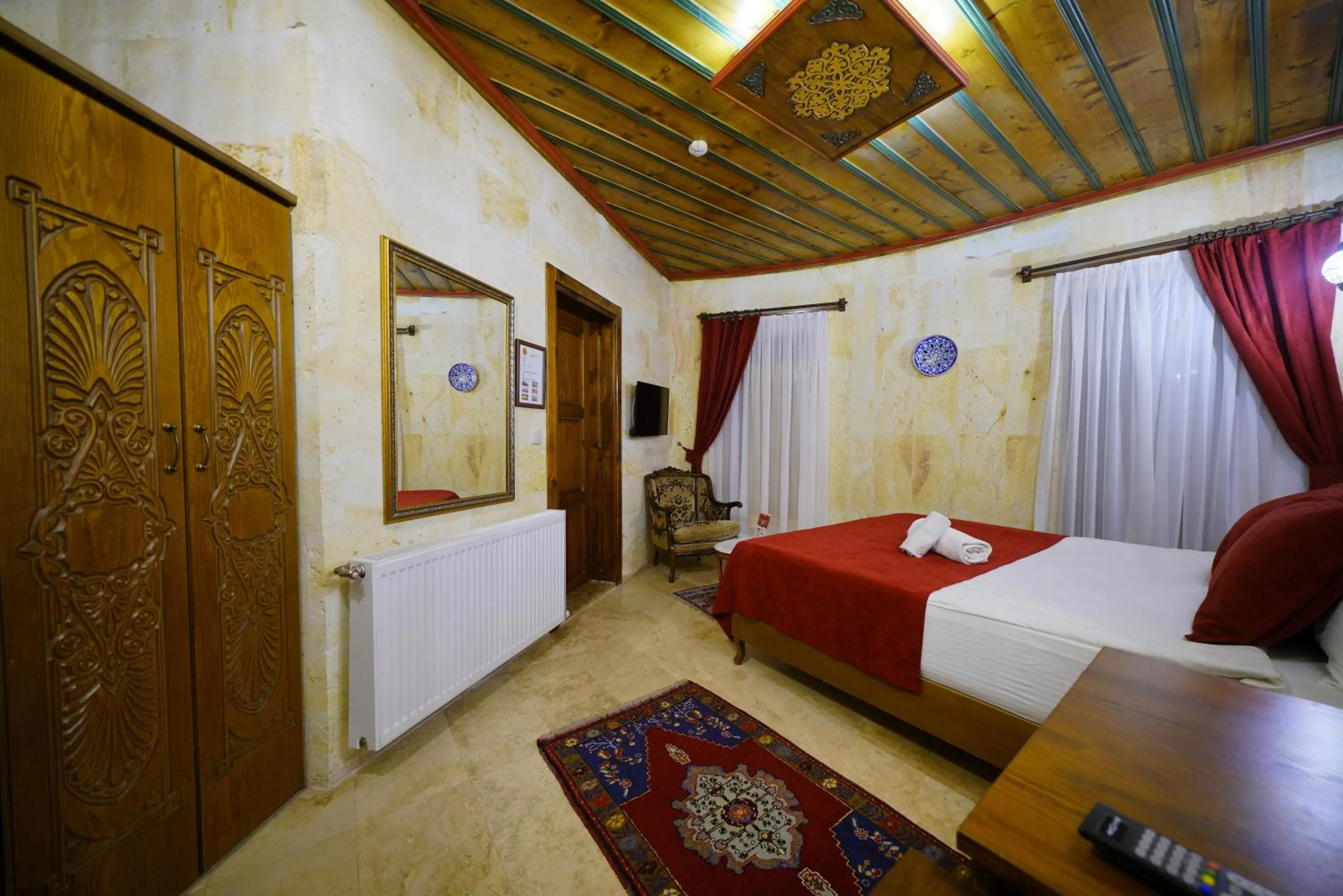 Bed in Balloon Cave Hotel