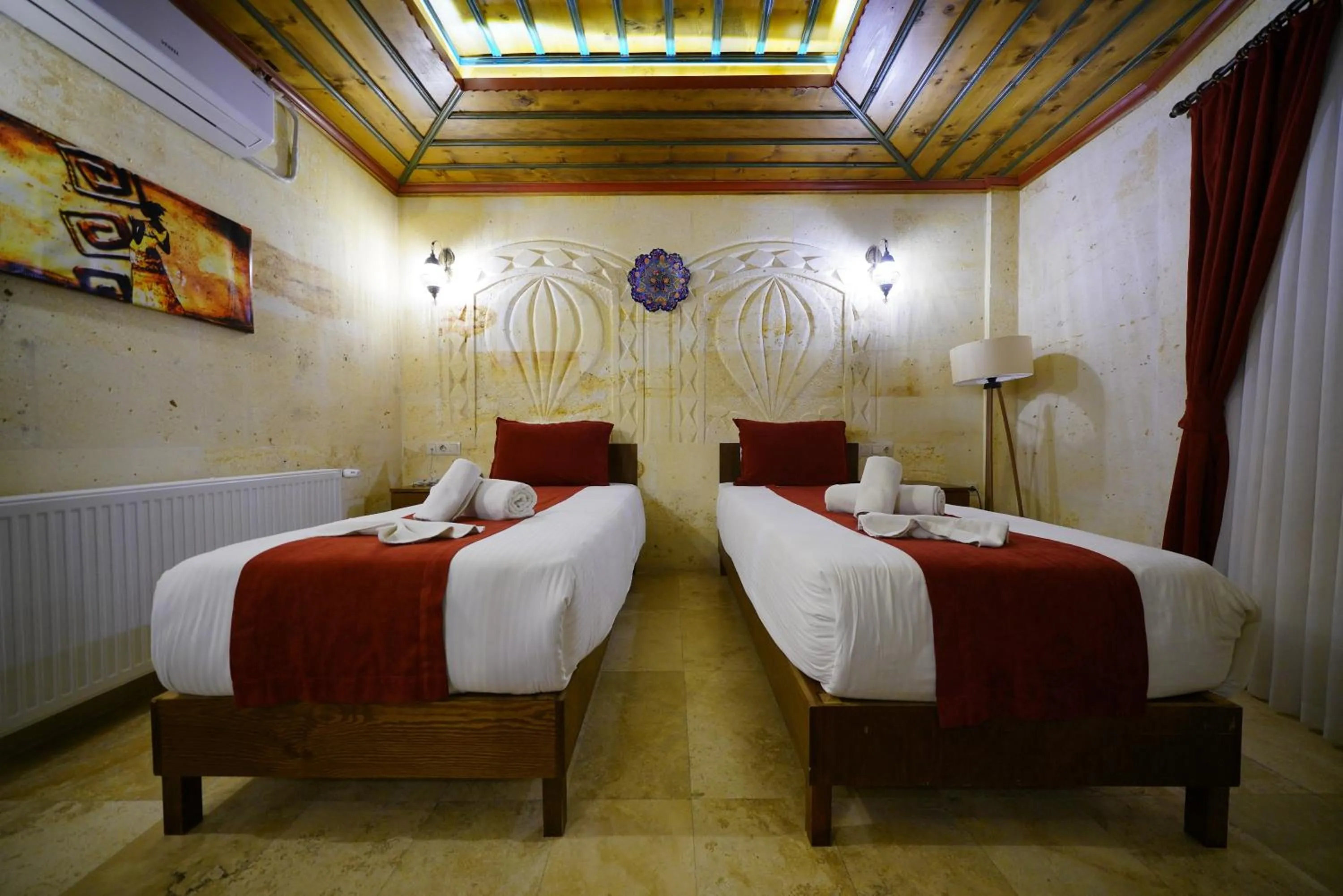 Bed in Balloon Cave Hotel