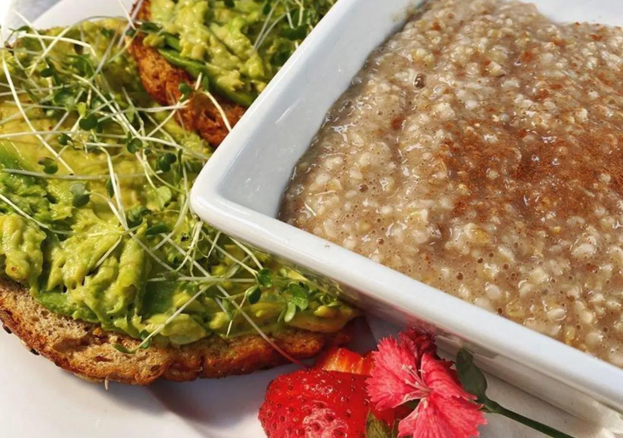 Breakfast in Geneseo Inn