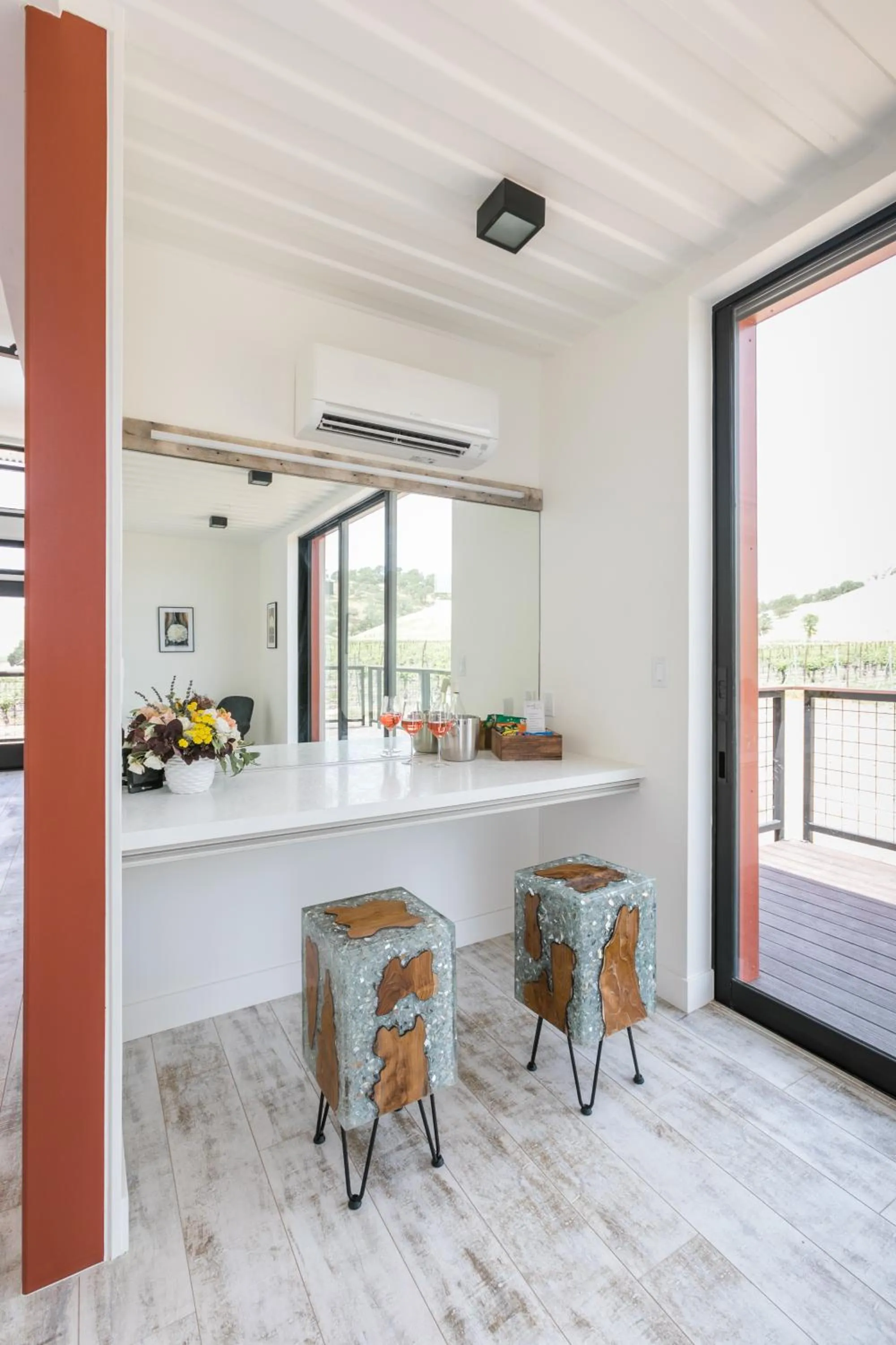 Seating area in Geneseo Inn