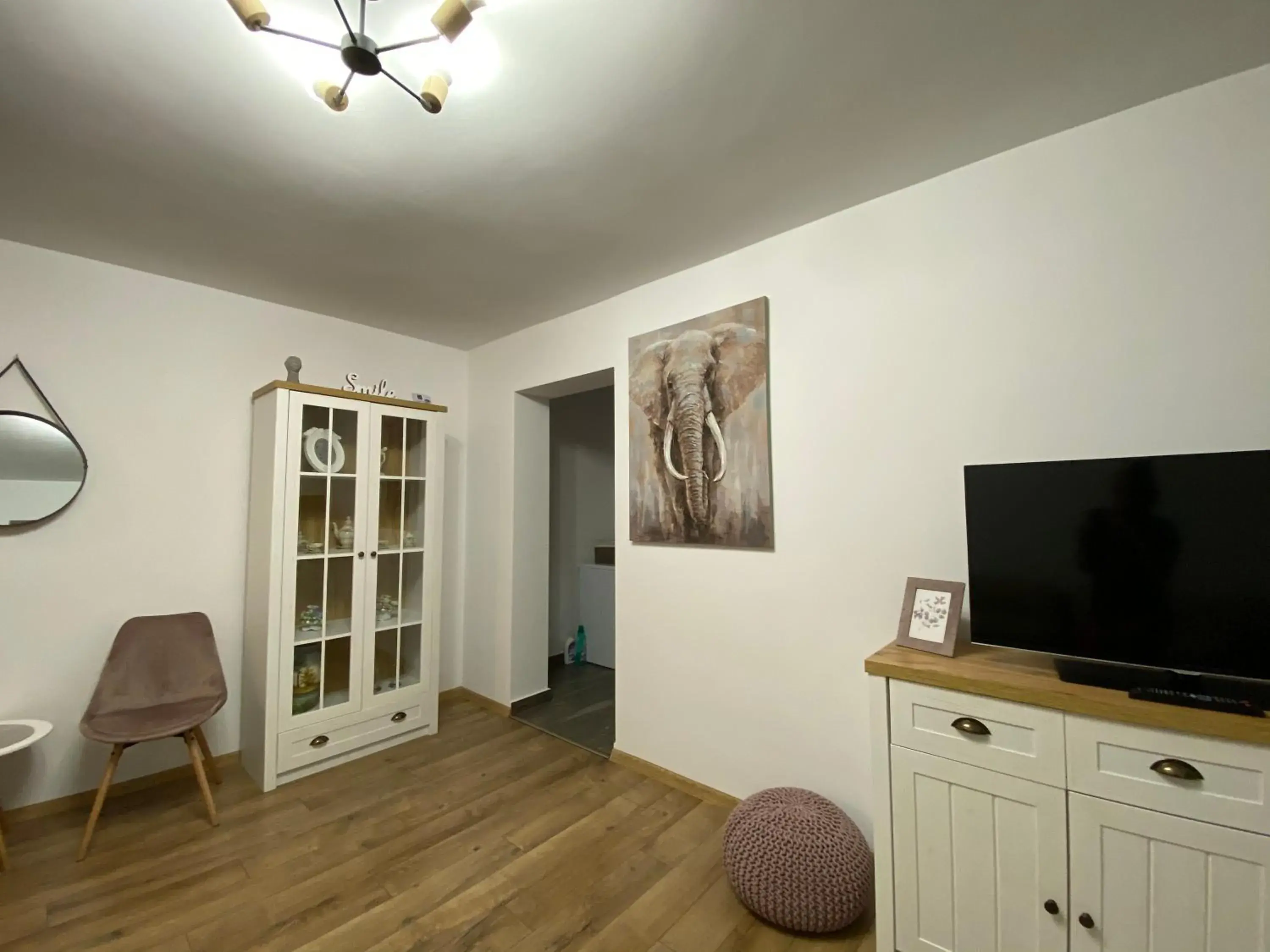 One-Bedroom Apartment in Best Apartment City Hall One-Bedroom Apartment in Best Apartment City Hall