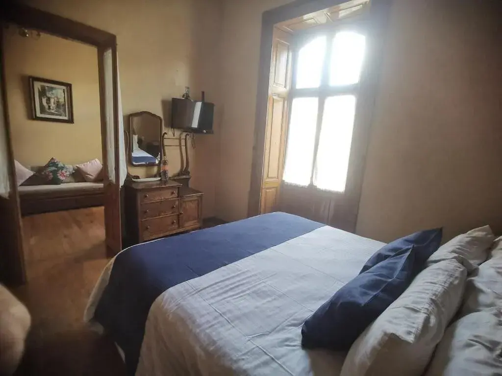 One-Bedroom Suite in Hotel Boutique Casa de las Manrique One-Bedroom Suite in Hotel Boutique Casa de las Manrique