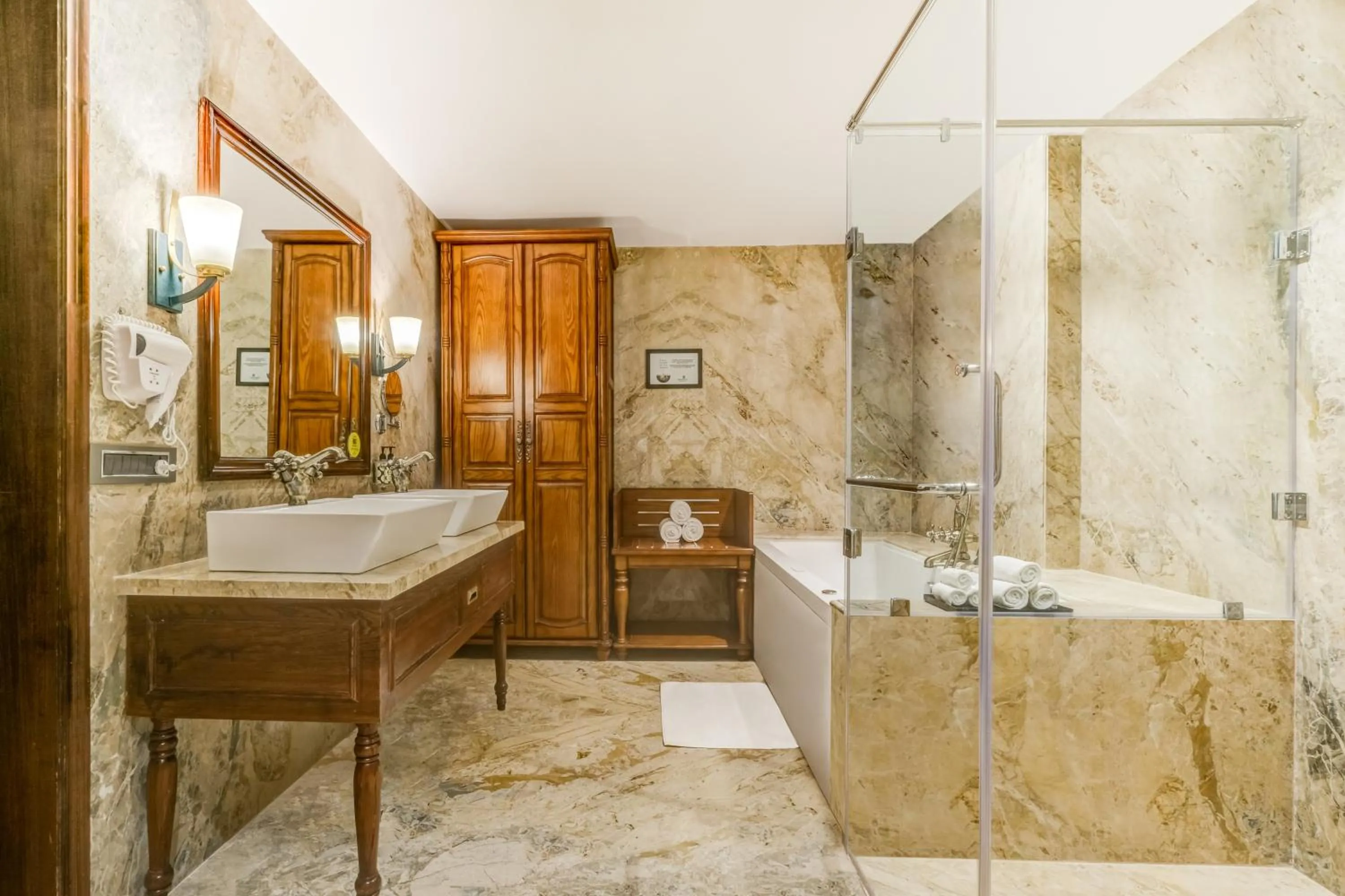 Bathroom in Lemon Tree Premier, Dwarka