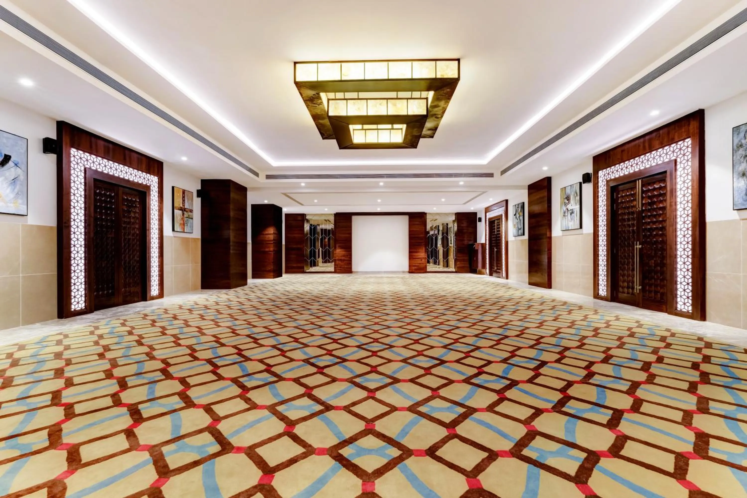 Banquet/Function facilities in Lemon Tree Premier, Dwarka