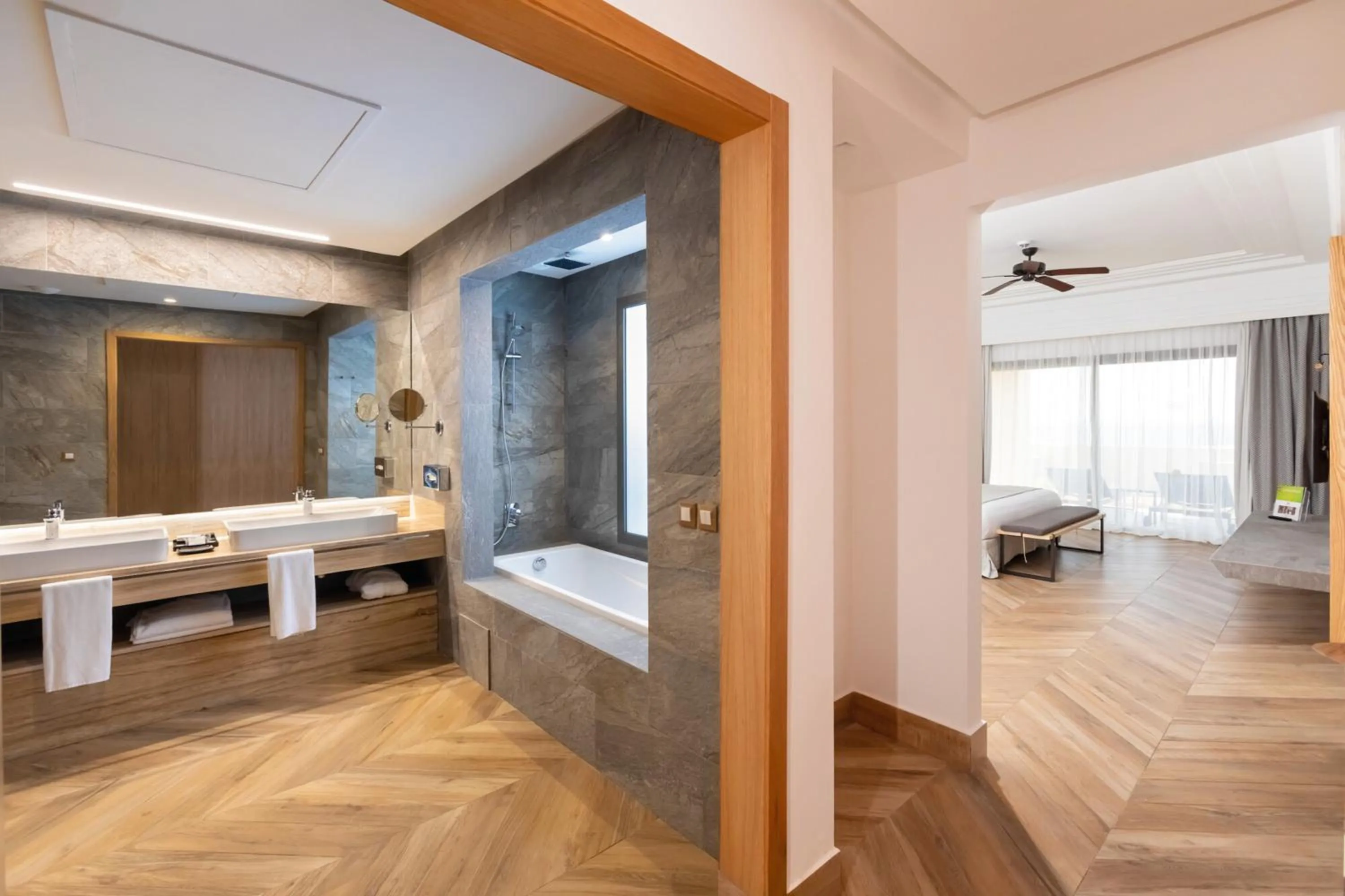 Bathroom, Bed in Hotel Riu Palace Tikida Taghazout - All Inclusive