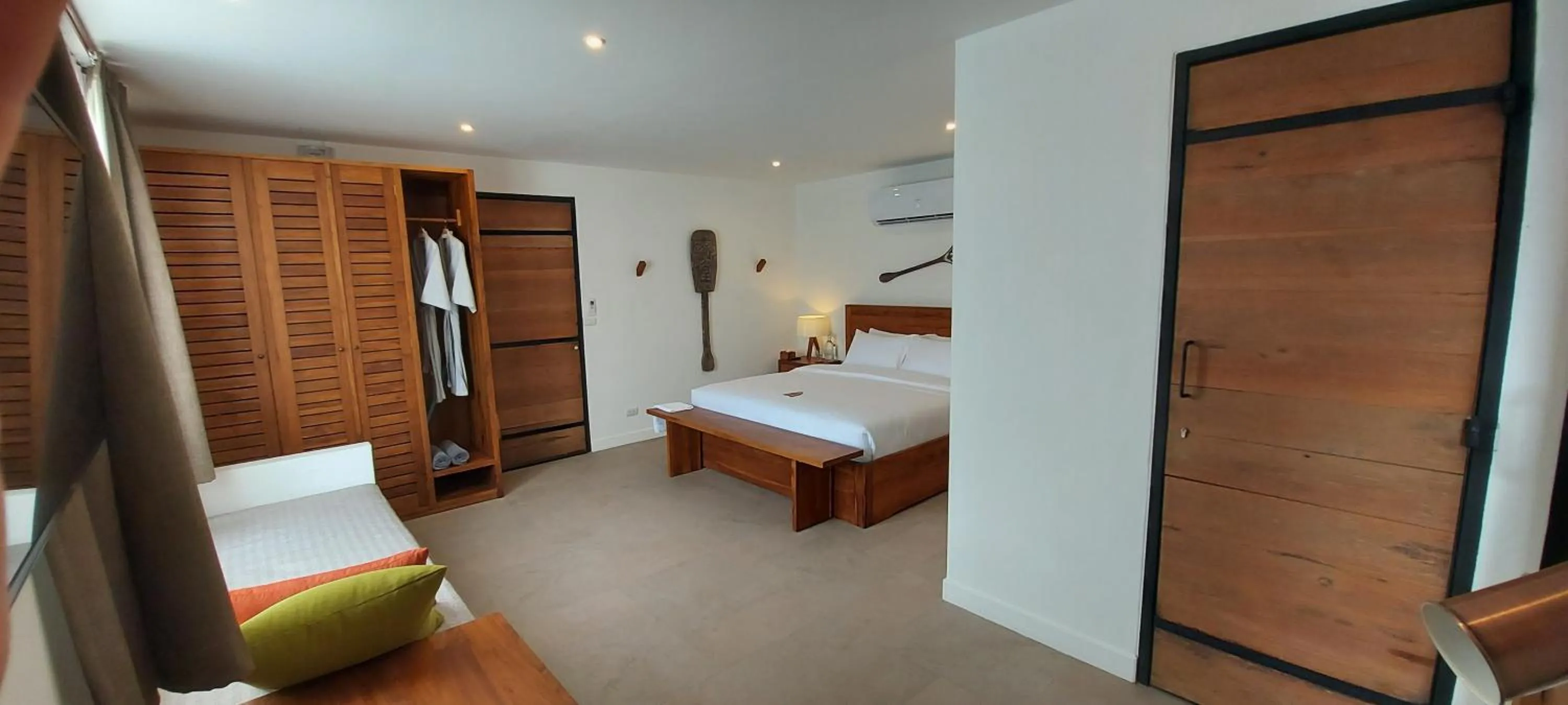 Bedroom, Bed in The Mooring Resort