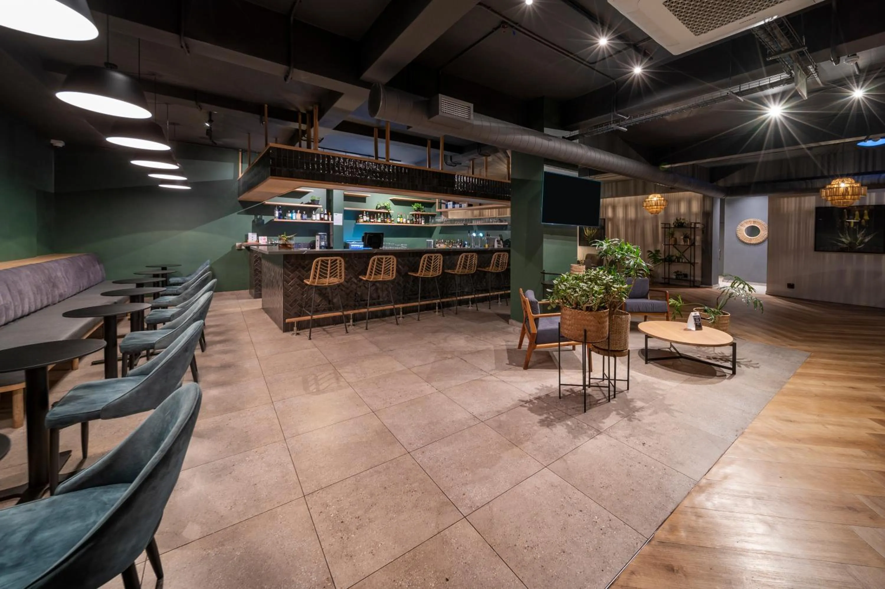 Lounge or bar in Kloof Street Hotel - Lion Roars Hotels & Lodges