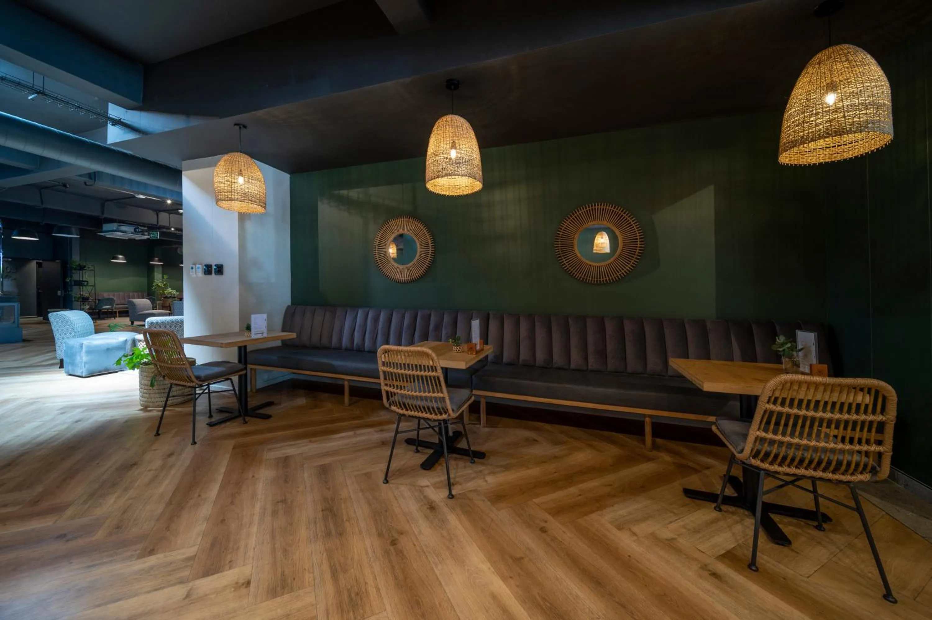 TV and multimedia in Kloof Street Hotel - Lion Roars Hotels & Lodges