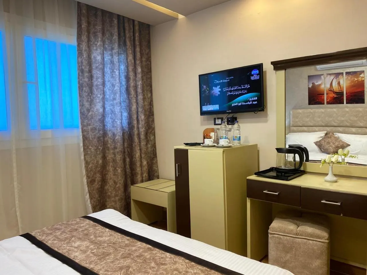 Living room, Bed in Jewel Port Said Hotel