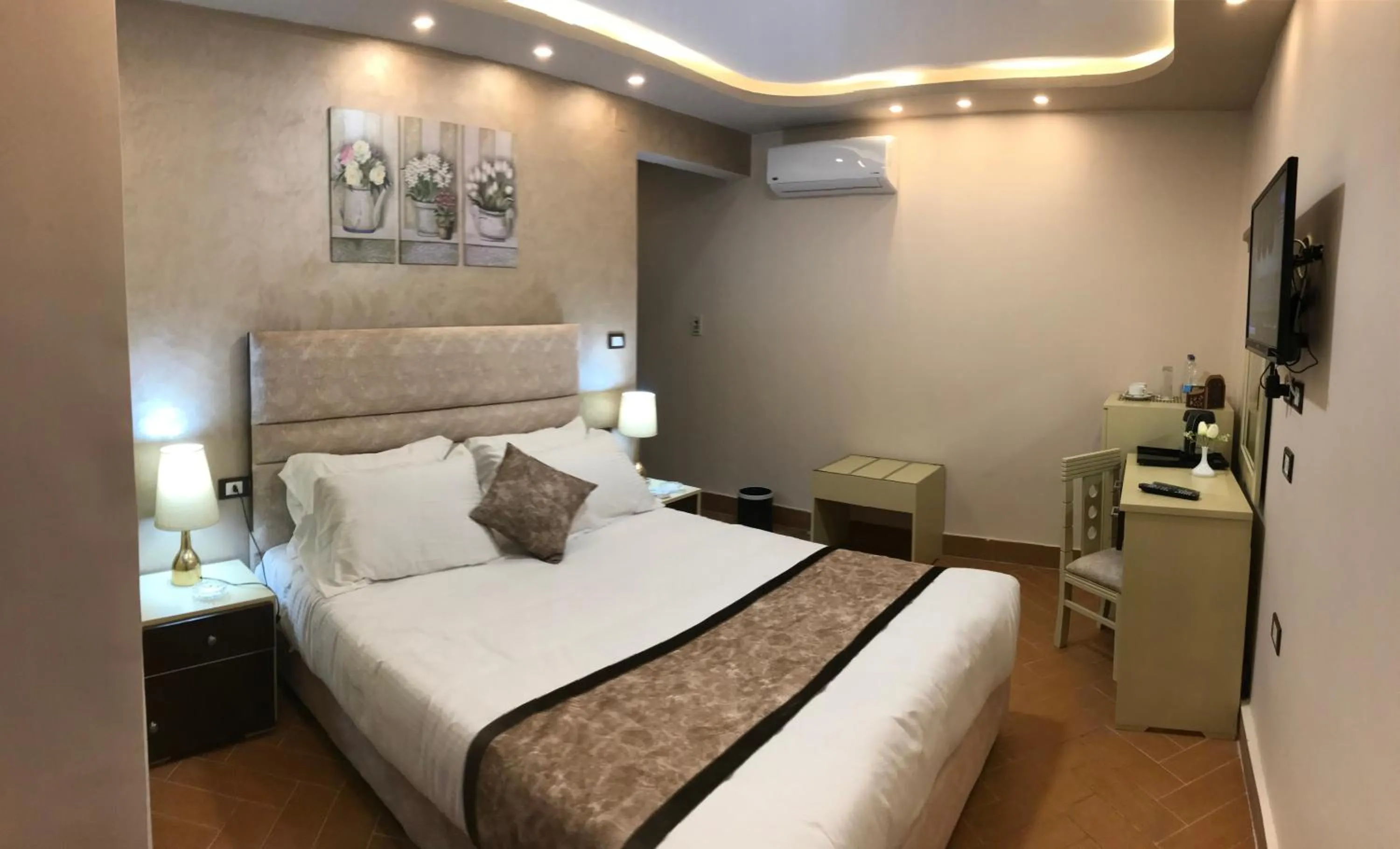 Bedroom, Bed in Jewel Port Said Hotel