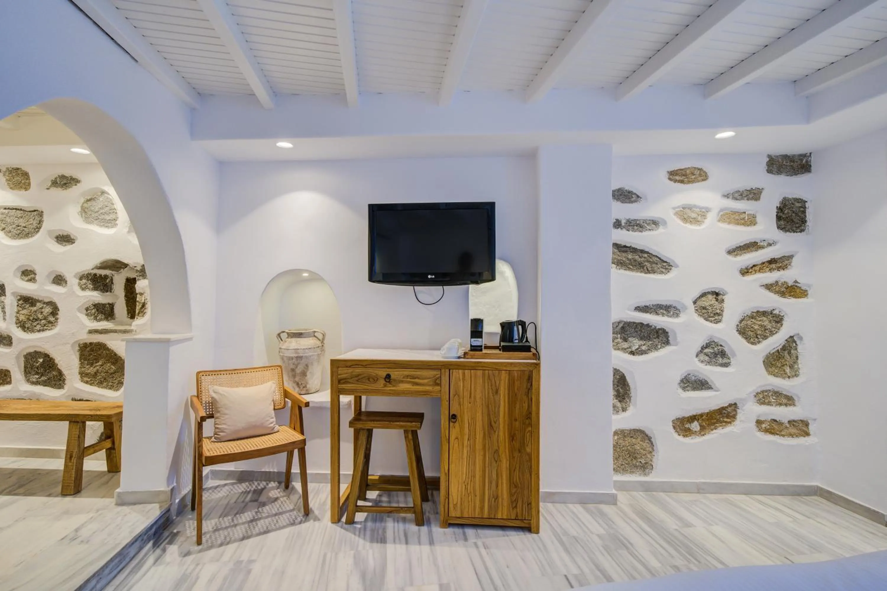 TV and multimedia in Hotel Madalena