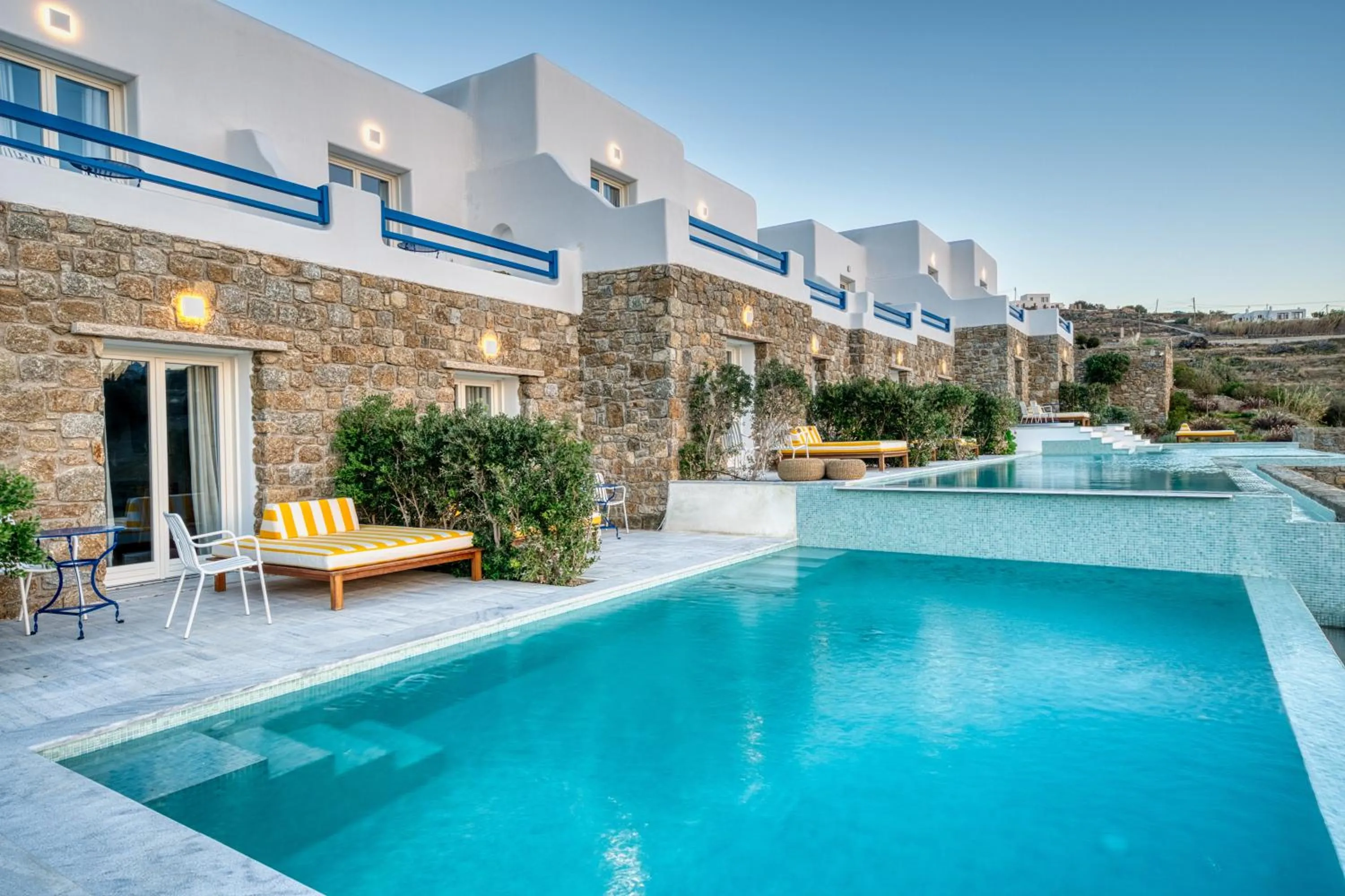 Swimming pool in San Antonio Summerland