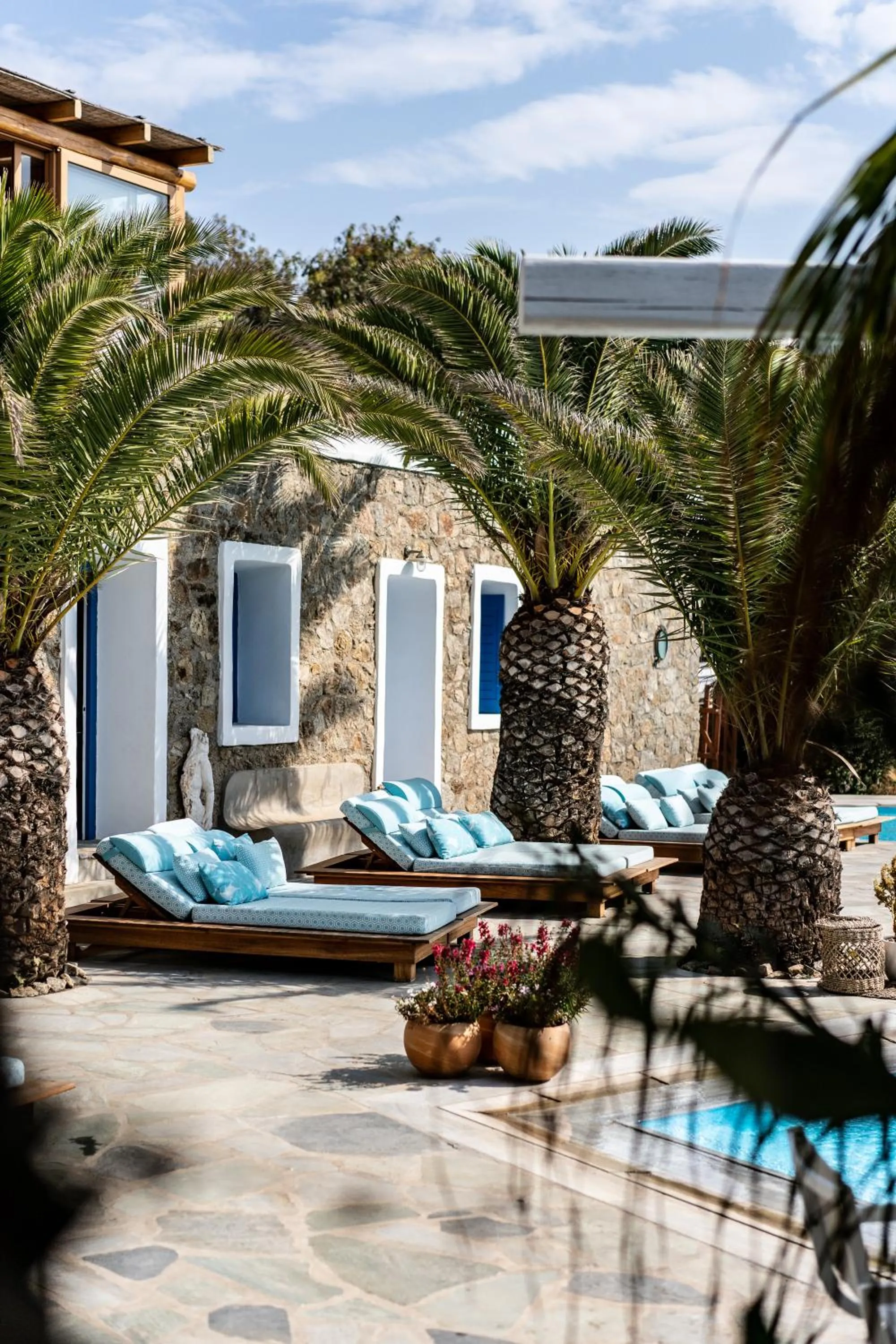 Swimming pool in San Antonio Summerland