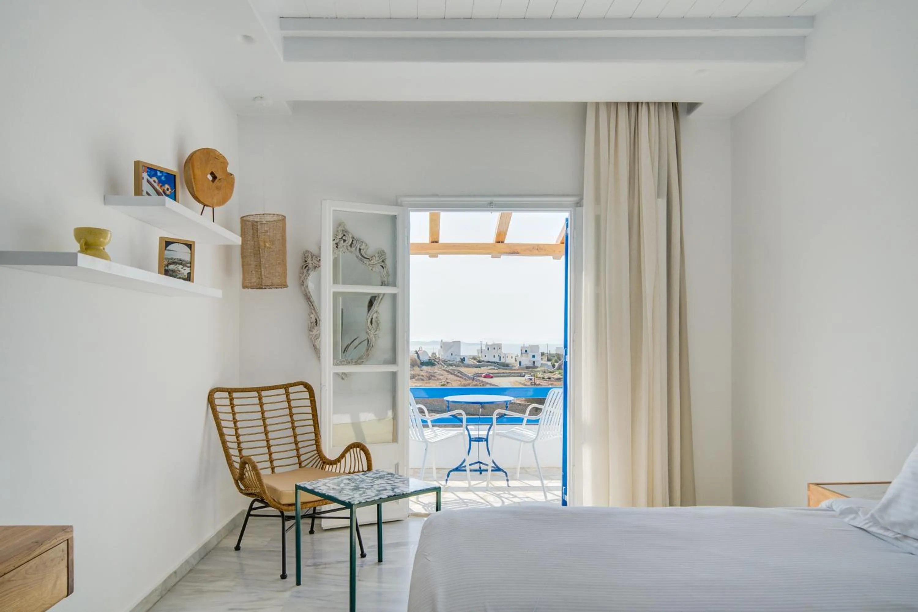 Balcony/Terrace, Bed in San Antonio Summerland