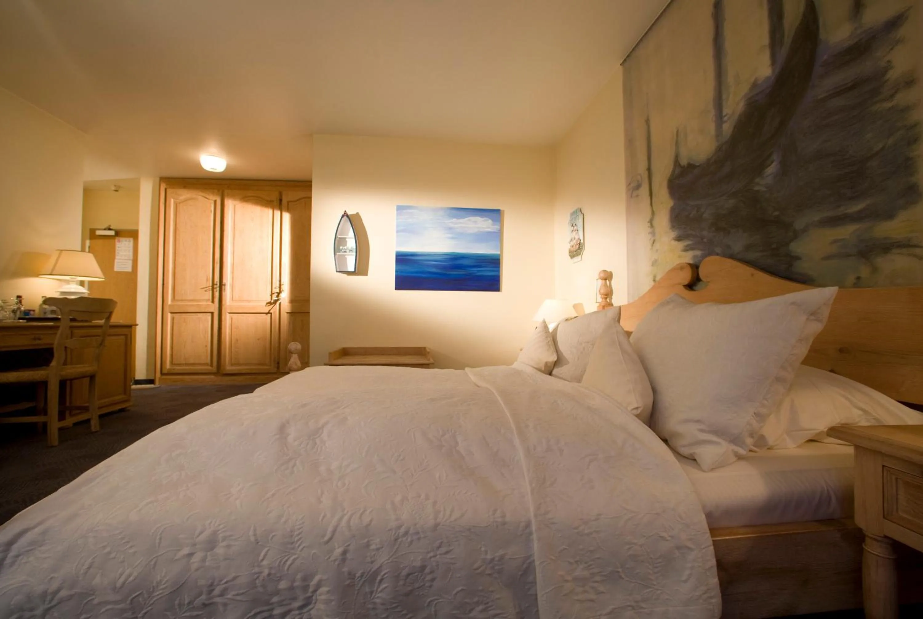 Photo of the whole room, Bed in Hotel Lessing