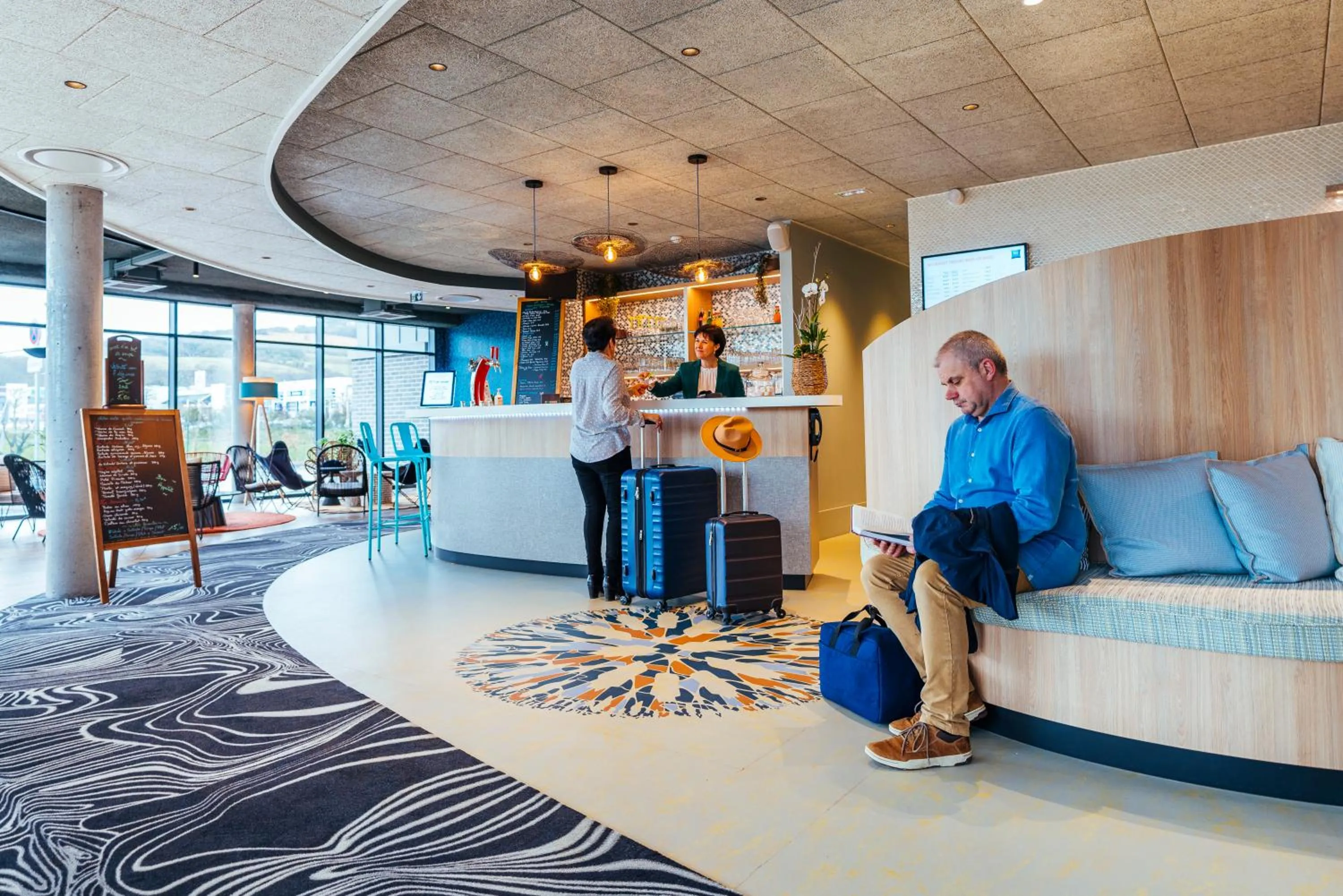 Lobby or reception in ibis Budget Le Treport Mers Les Bains