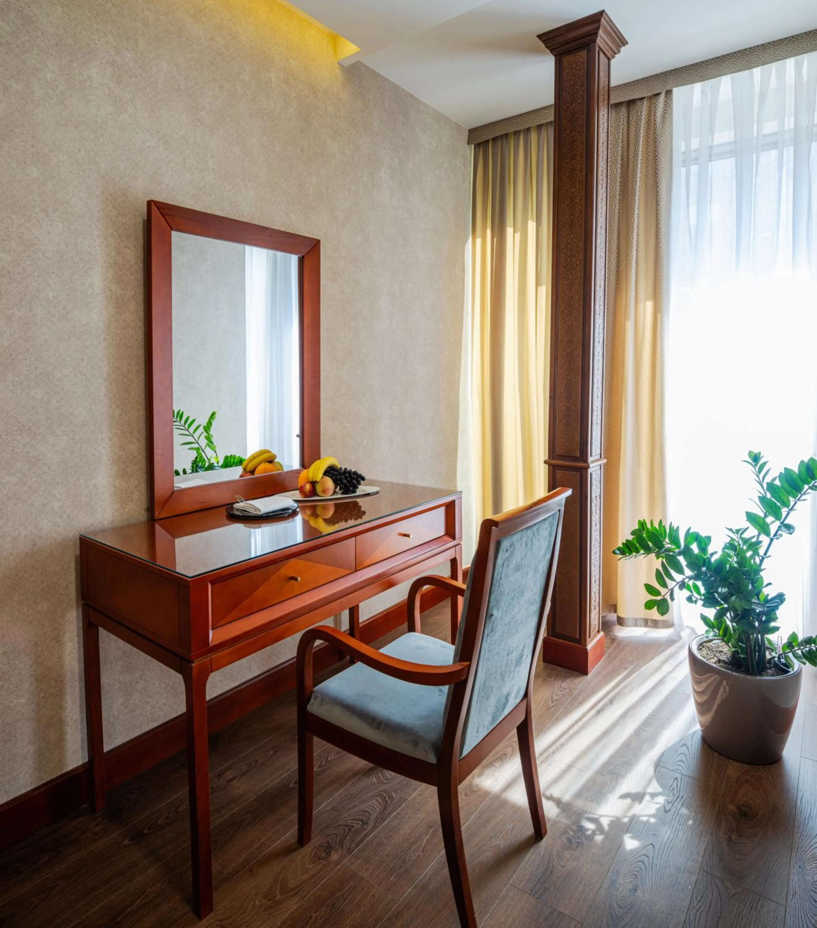 Living room in Manor Hotel