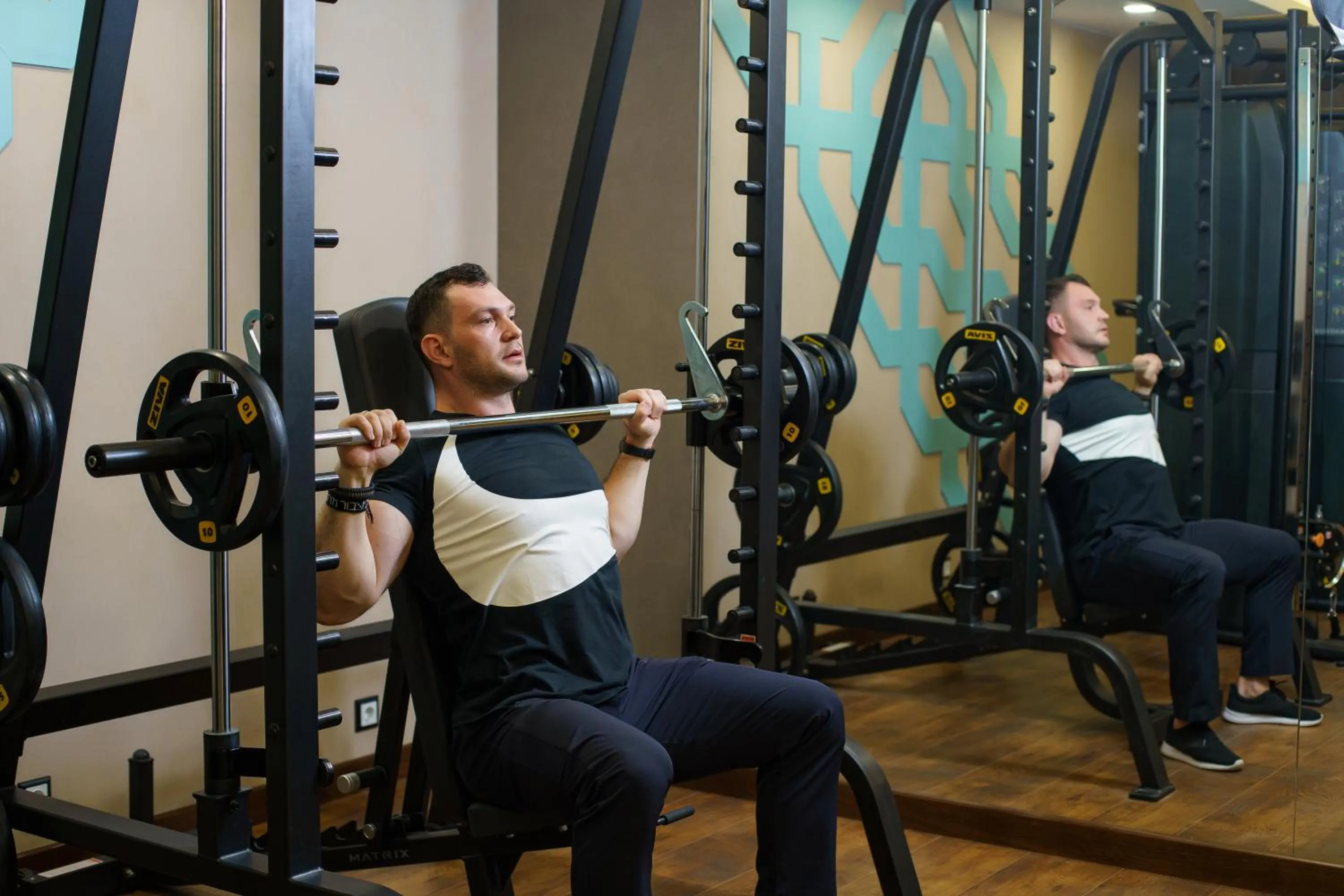 Fitness centre/facilities in Manor Hotel