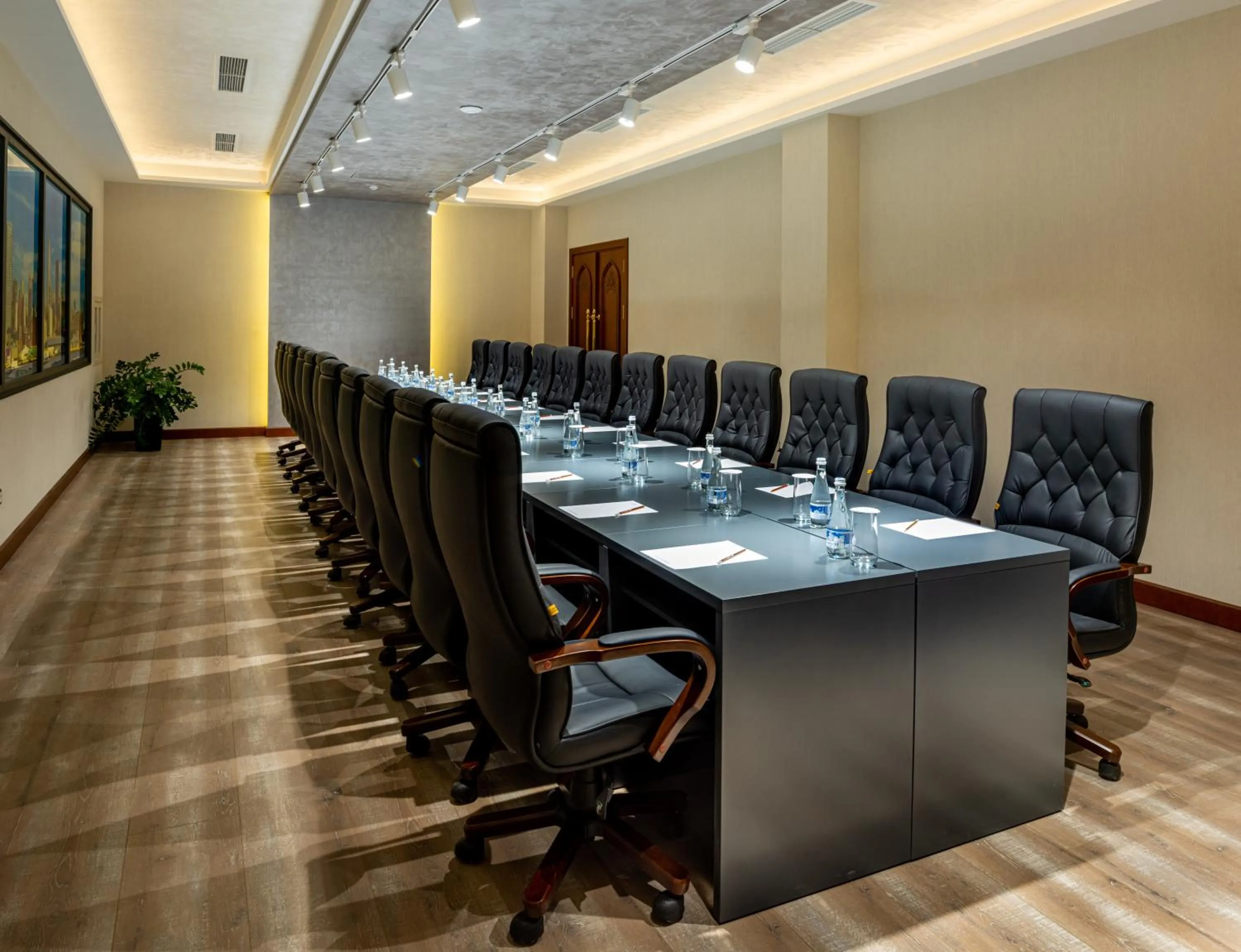Meeting/conference room in Manor Hotel