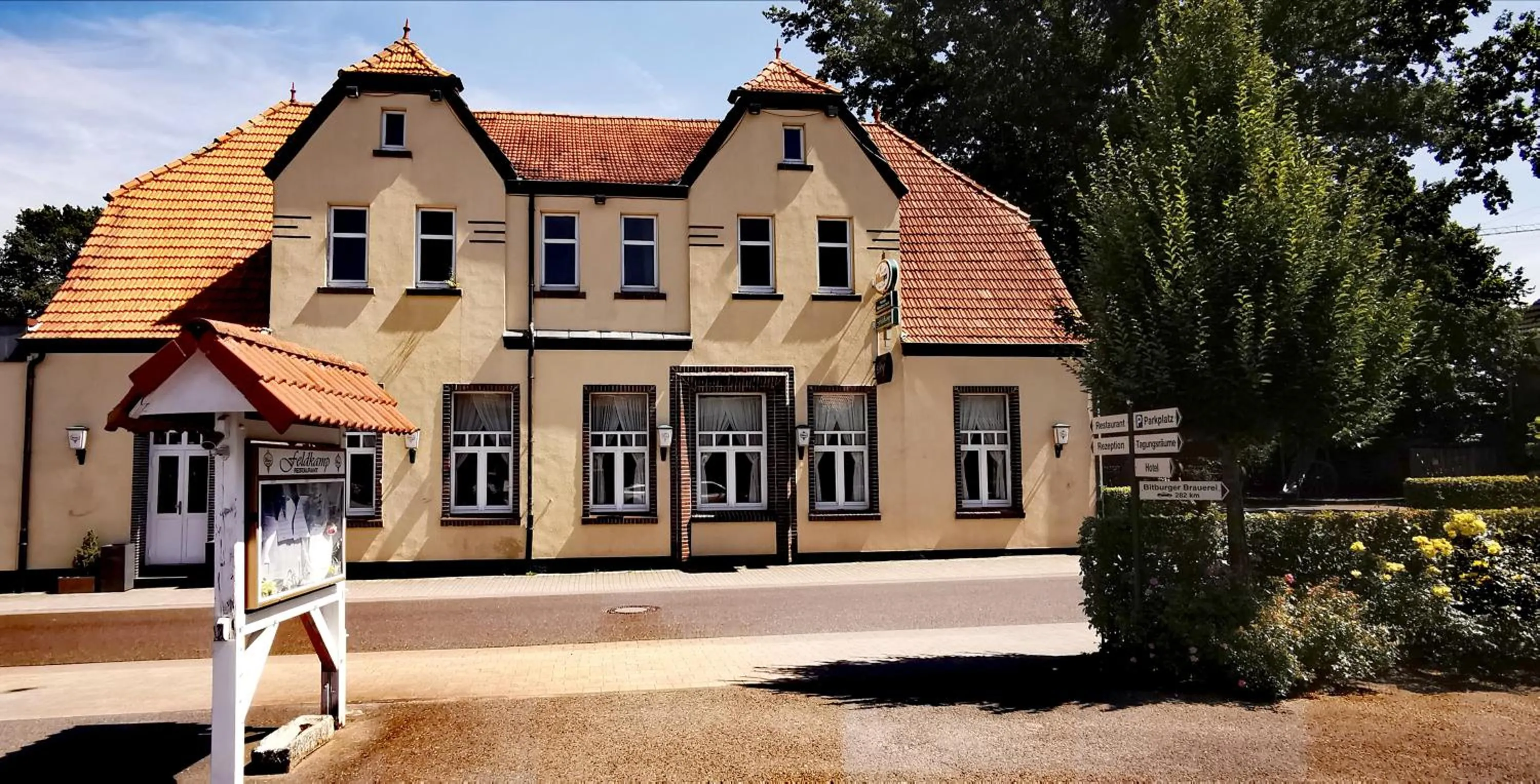 Property building in Hotel-Restaurant Feldkamp