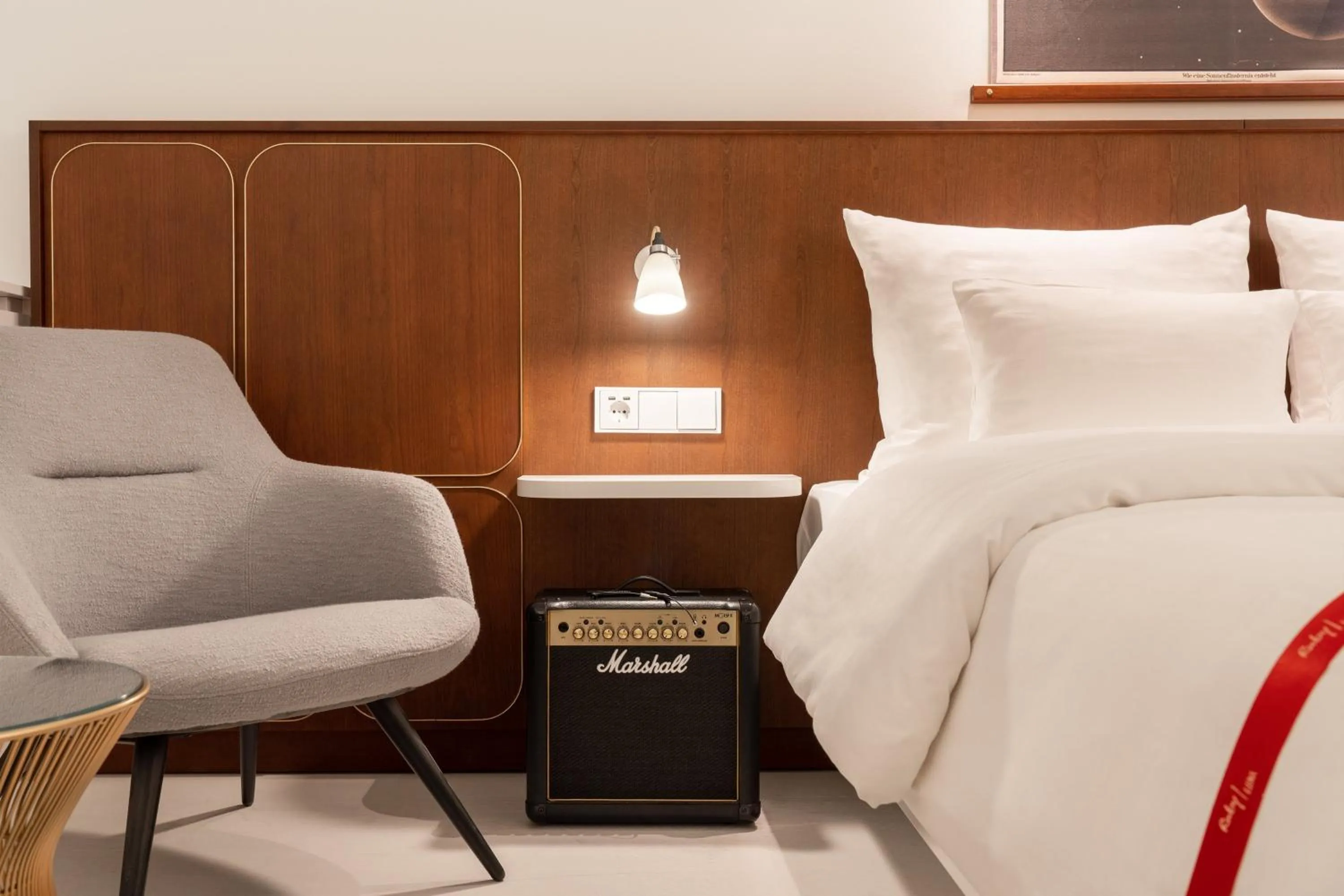 Photo of the whole room, Bed in Ruby Luna Hotel Dusseldorf