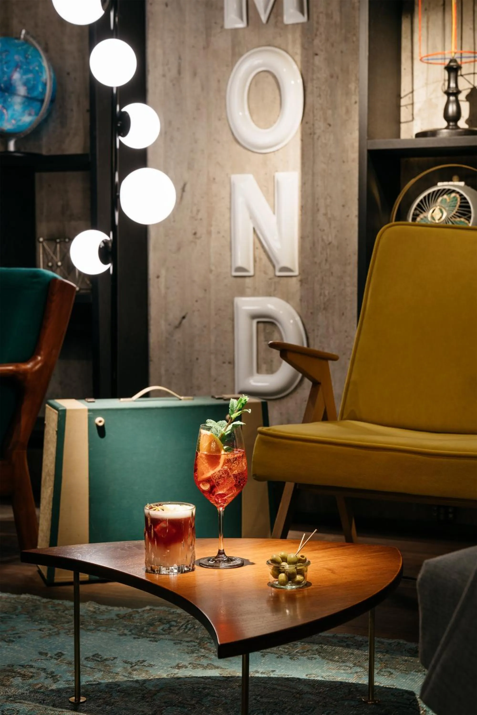 Lounge or bar in Ruby Luna Hotel Dusseldorf