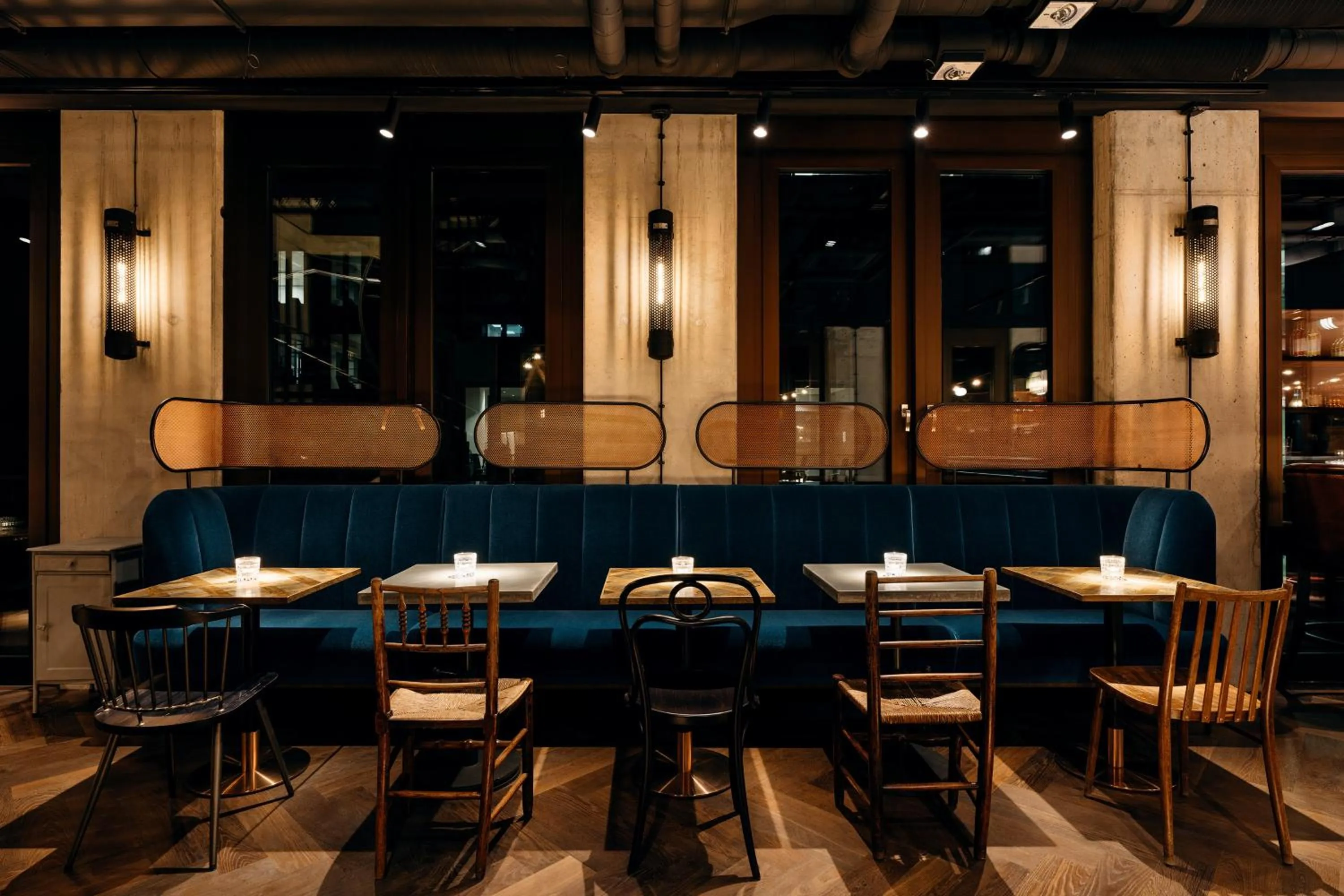 Lounge or bar in Ruby Louise Hotel Frankfurt