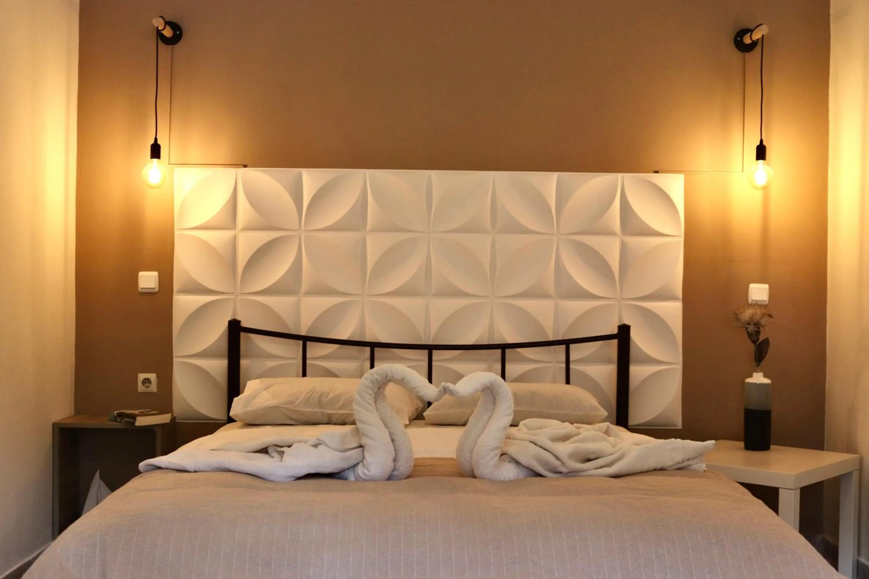 Bedroom, Bed in Elves Studios& Apartment's SIDARI