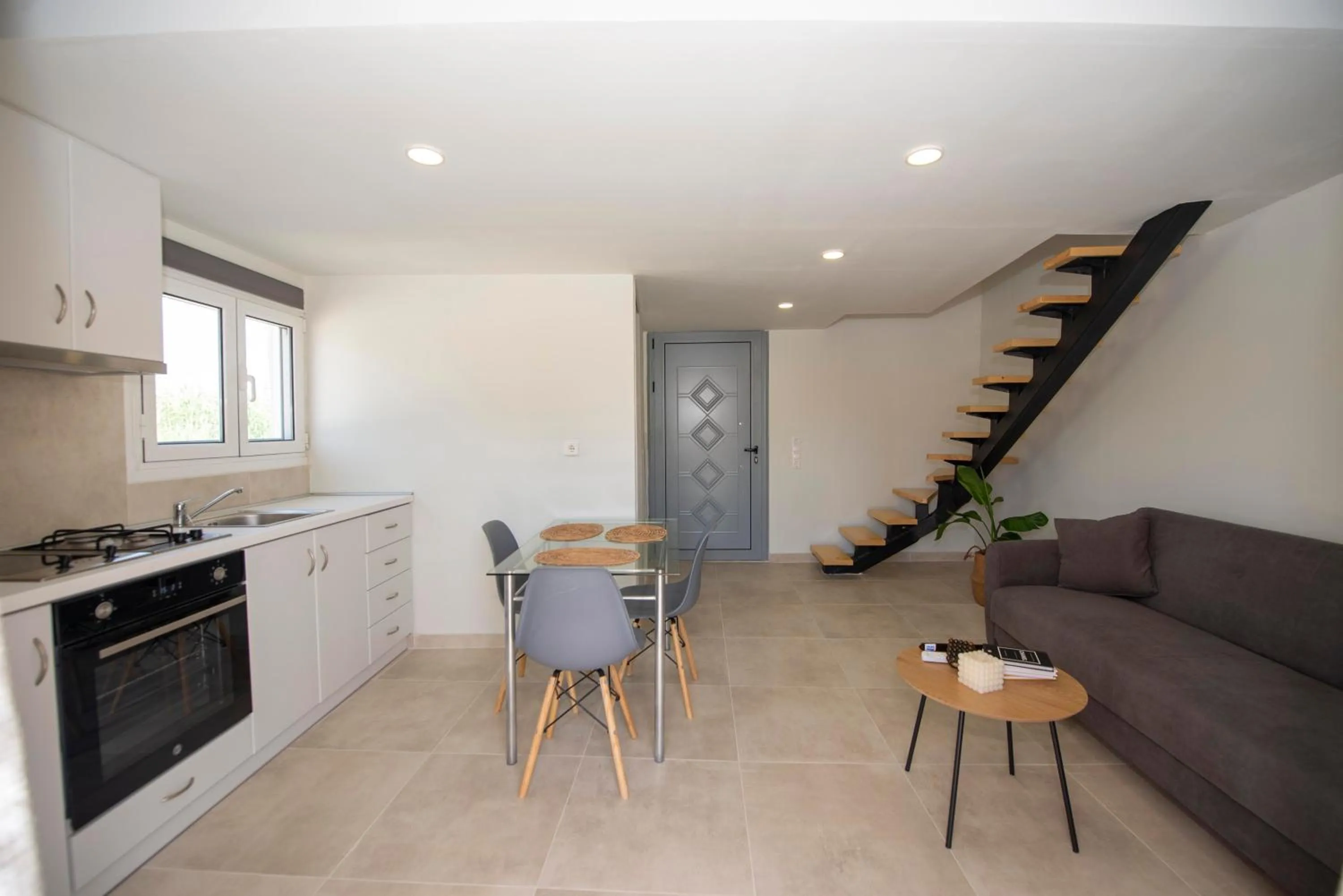 Kitchen or kitchenette in Elves Studios& Apartment's SIDARI