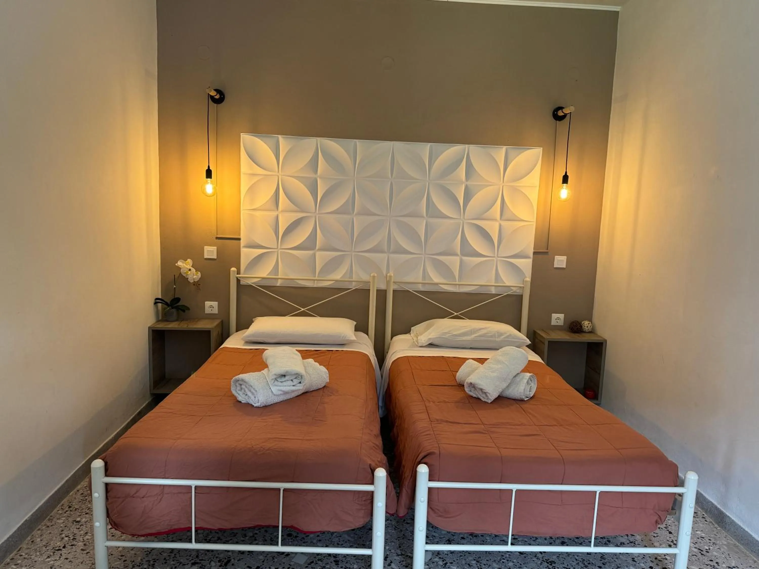 Bedroom, Bed in Elves Studios& Apartment's SIDARI